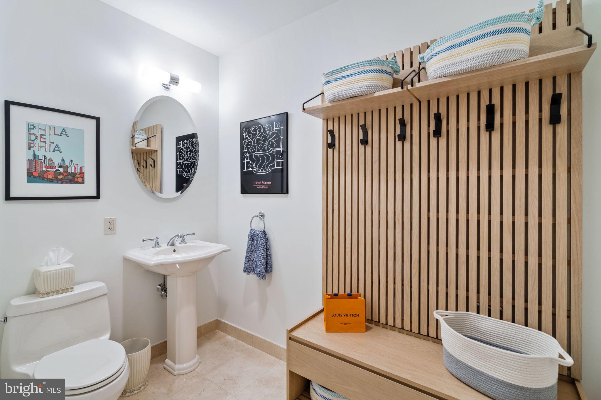 CENTER CITY - Residential