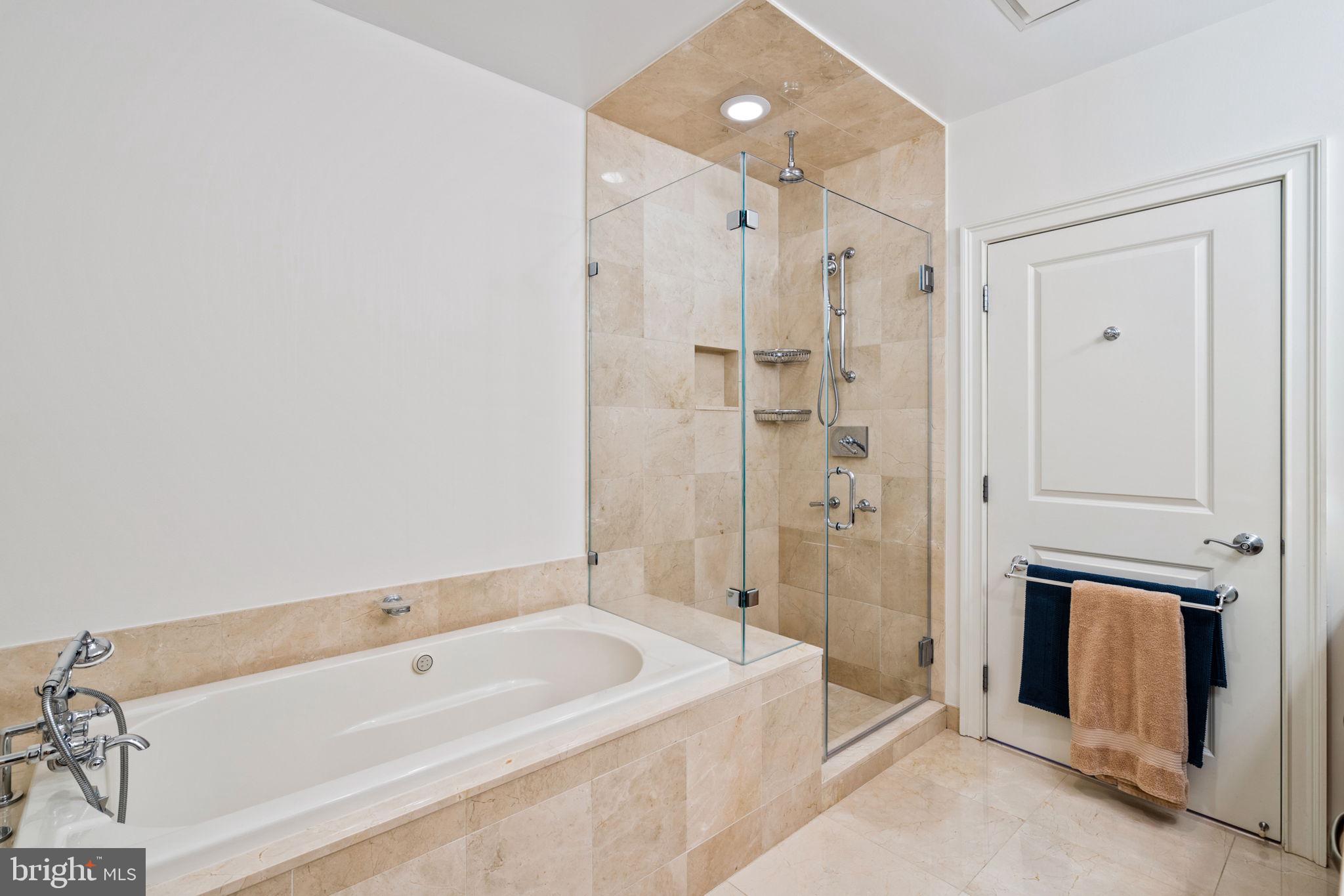 CENTER CITY - Residential