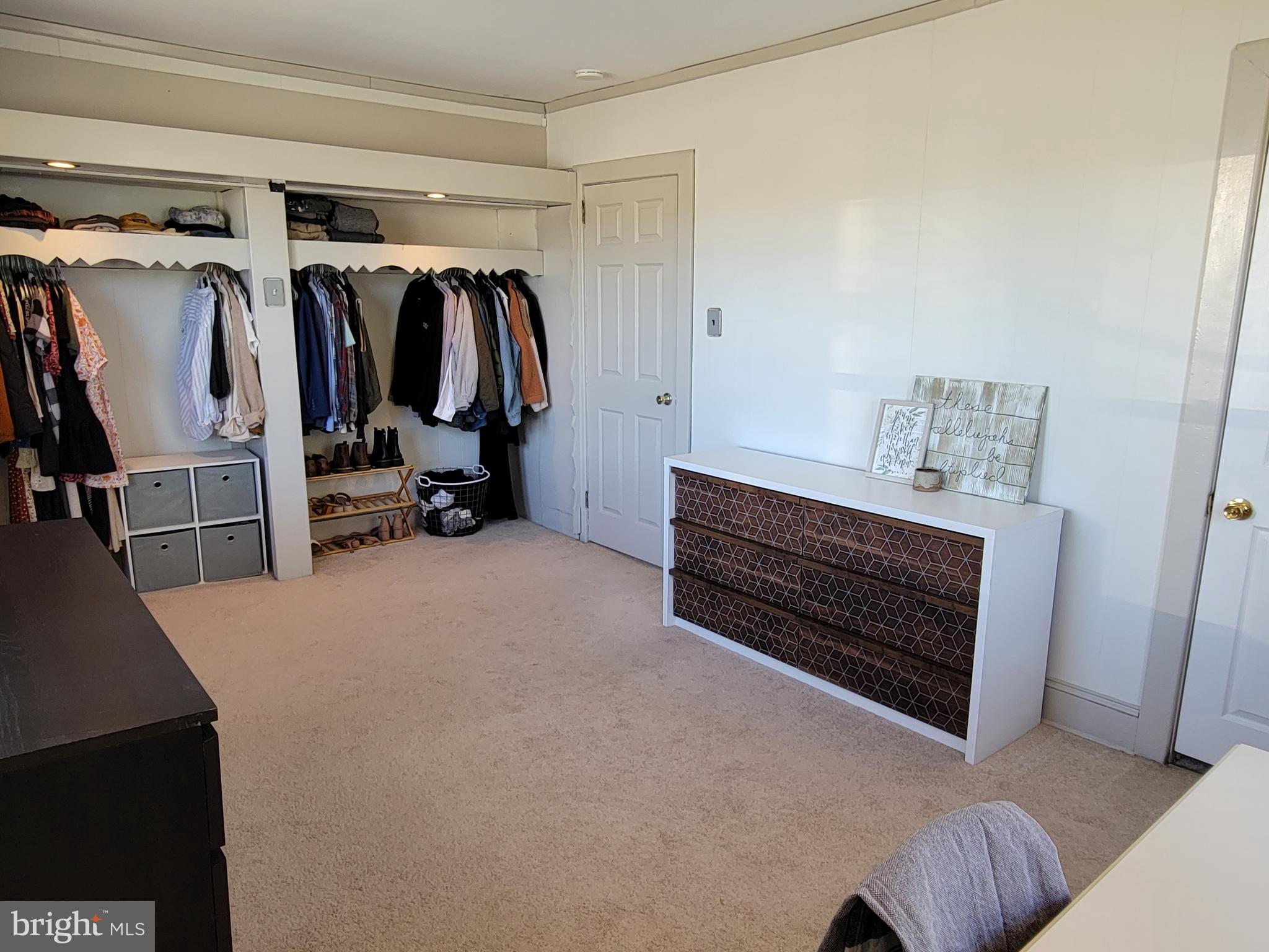 GLENSIDE - Residential