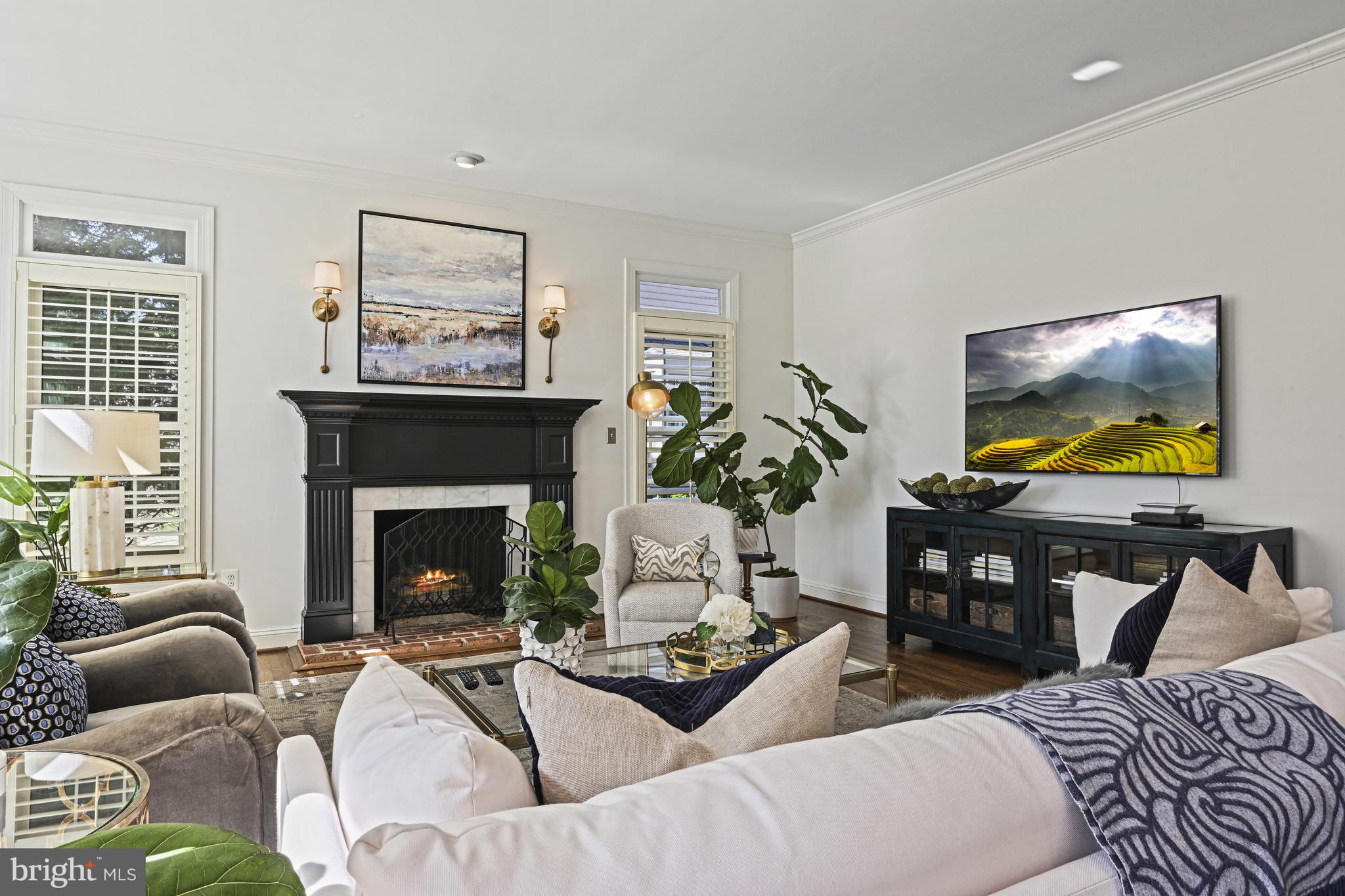 RESTON - Residential