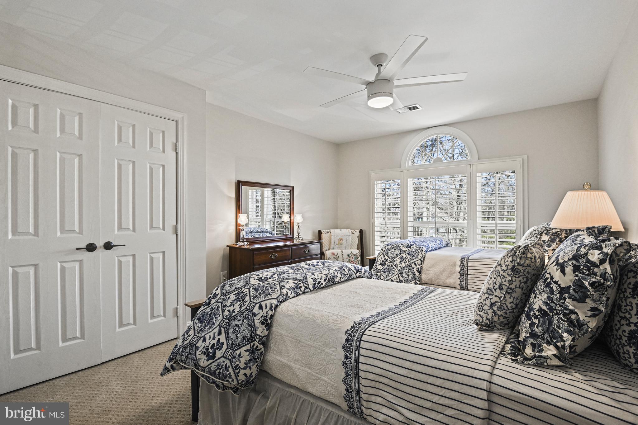 RESTON - Residential