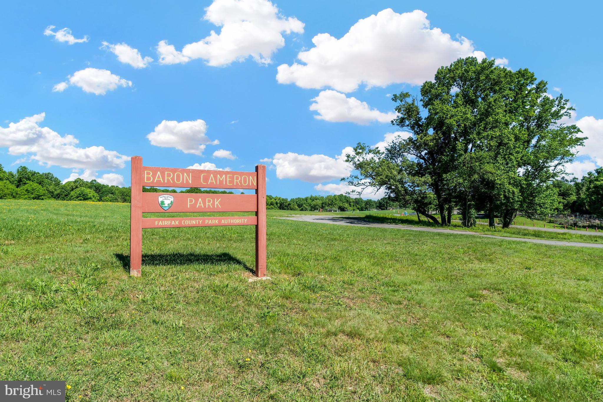 RESTON - Residential