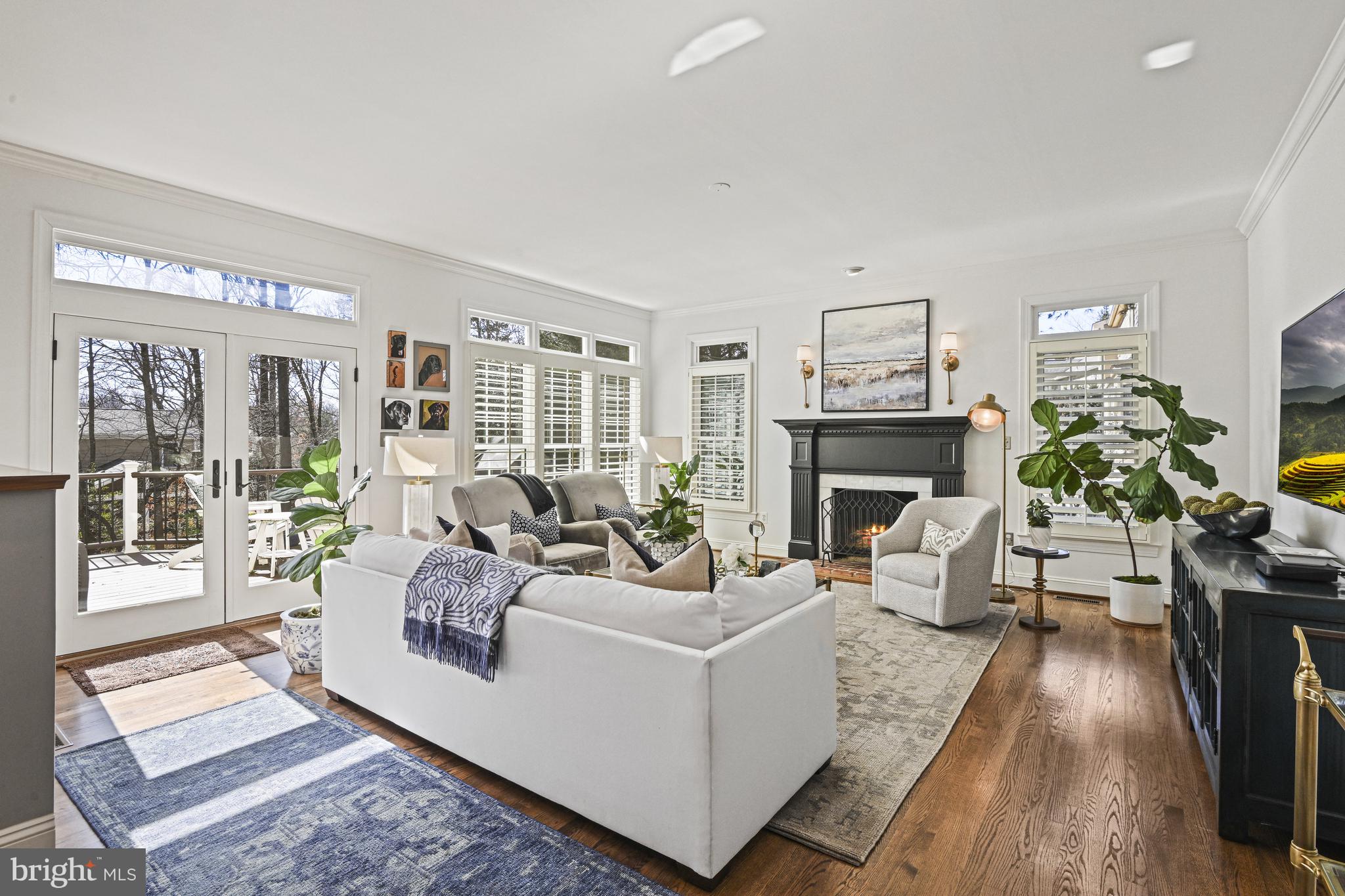 RESTON - Residential