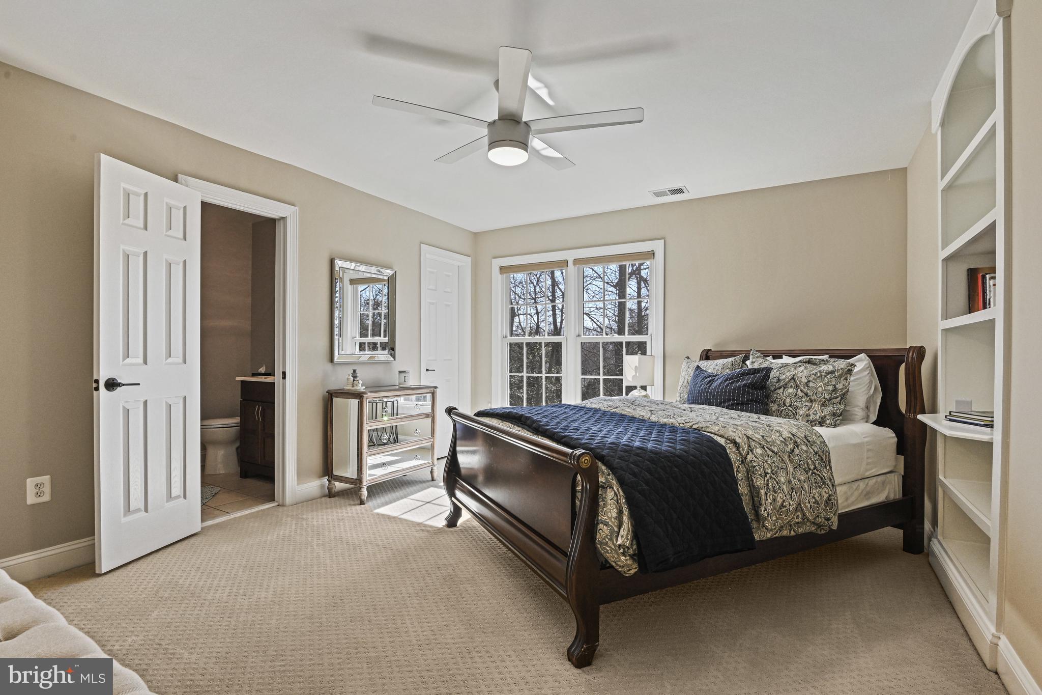 RESTON - Residential