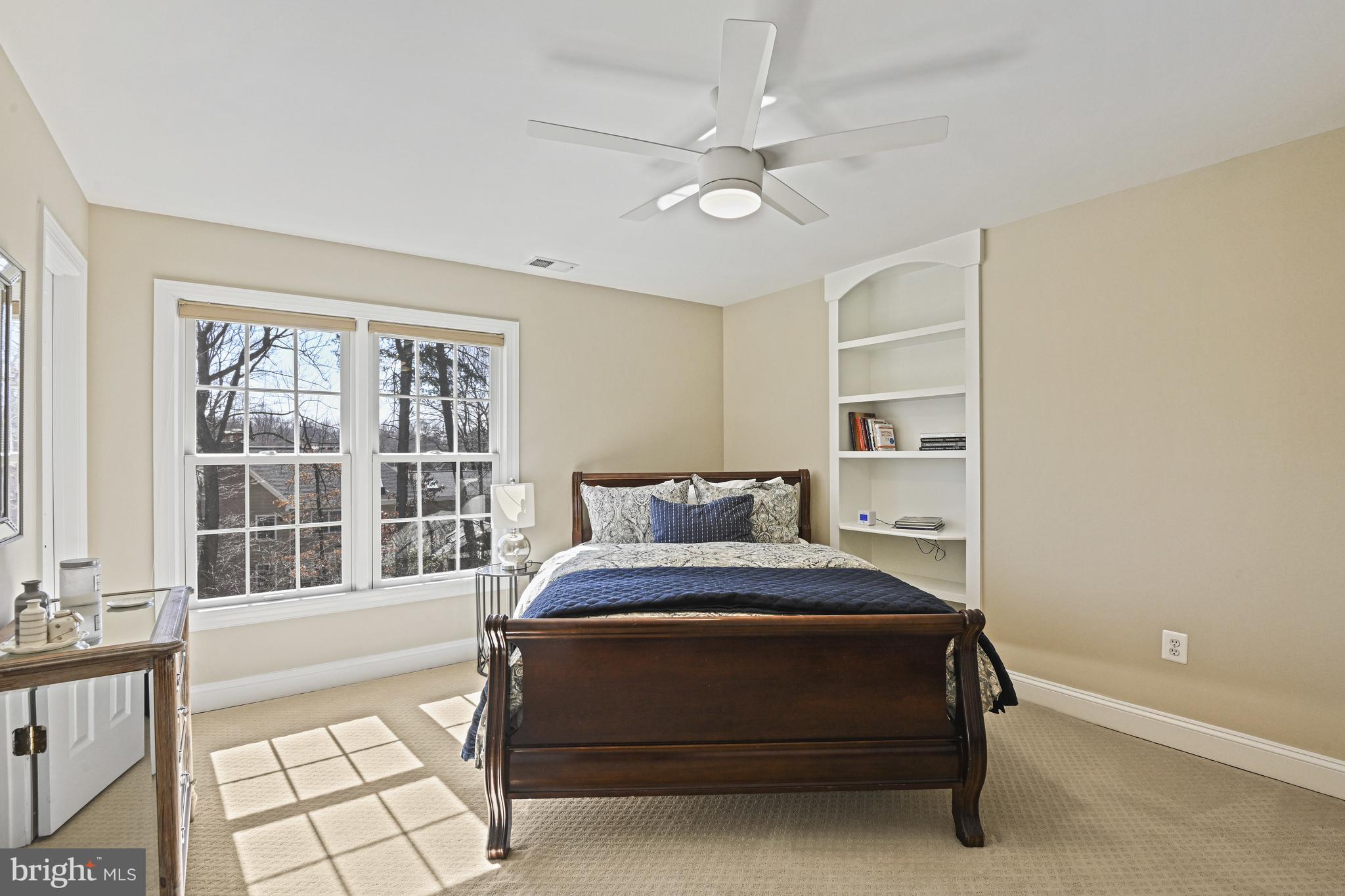 RESTON - Residential