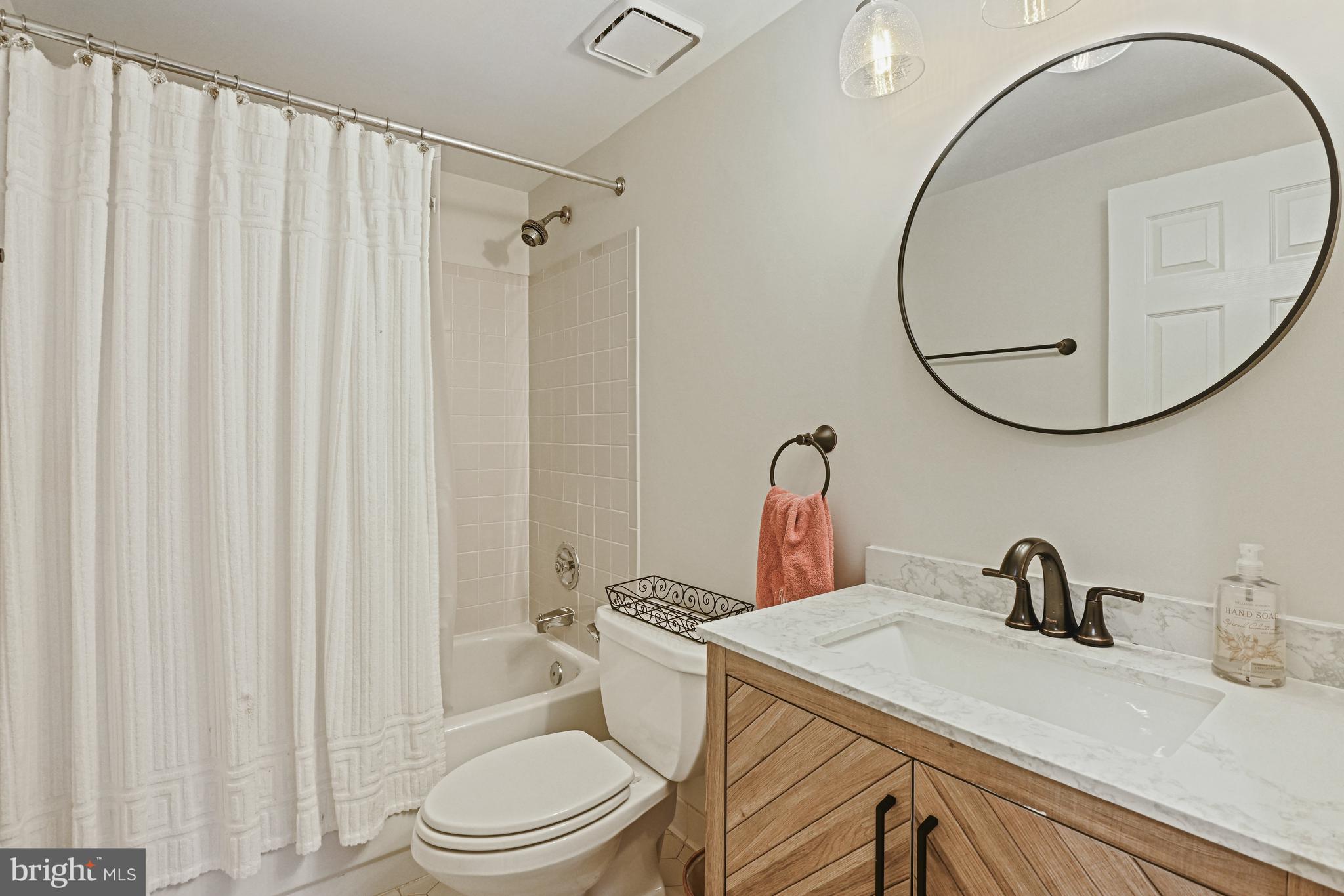 RESTON - Residential