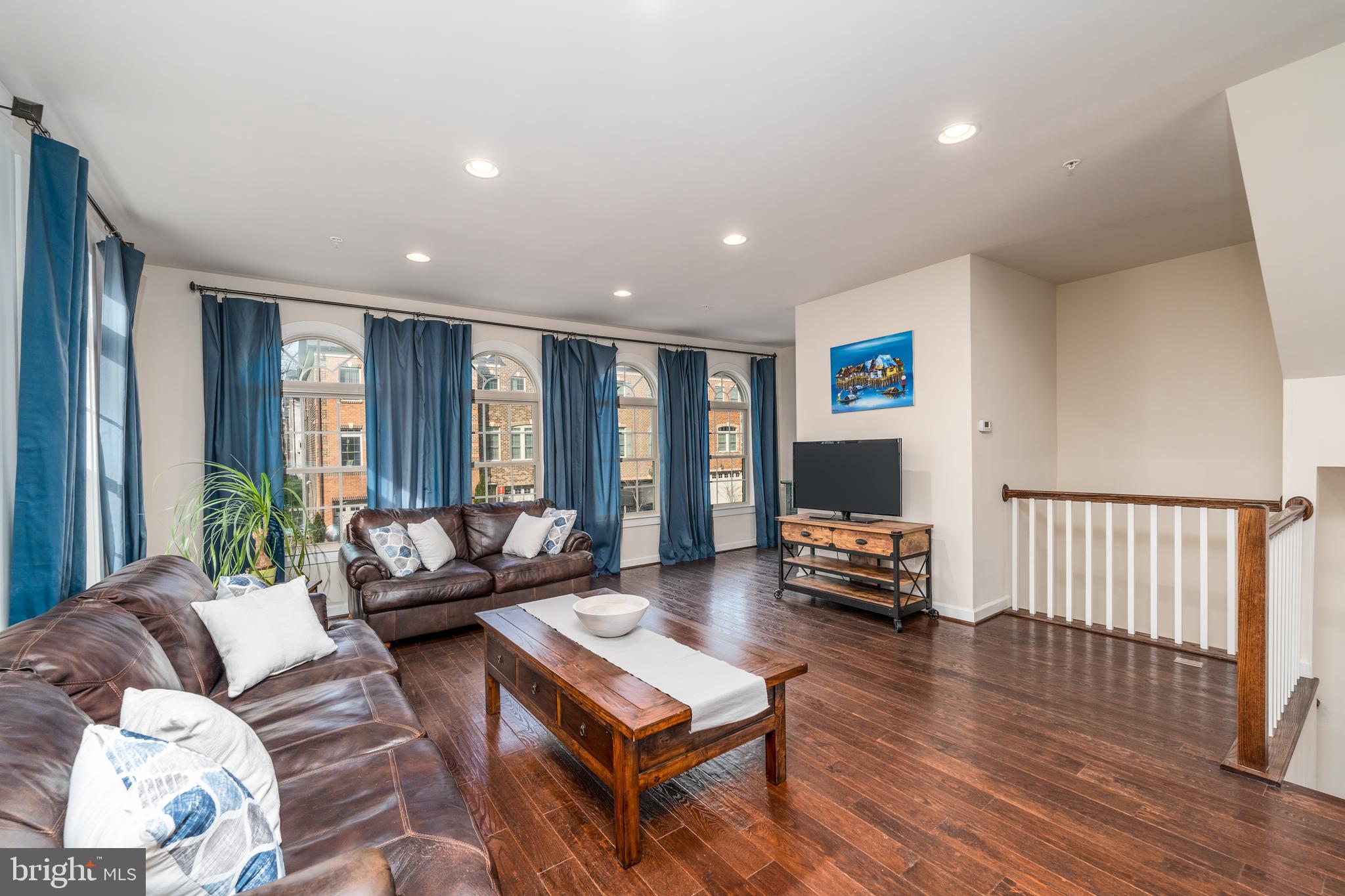 PARKSIDE - Residential