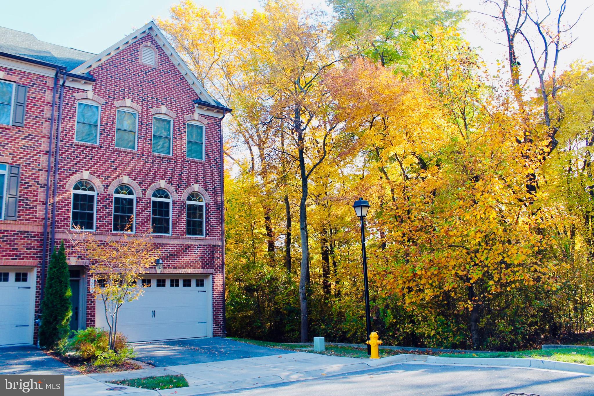 PARKSIDE - Residential