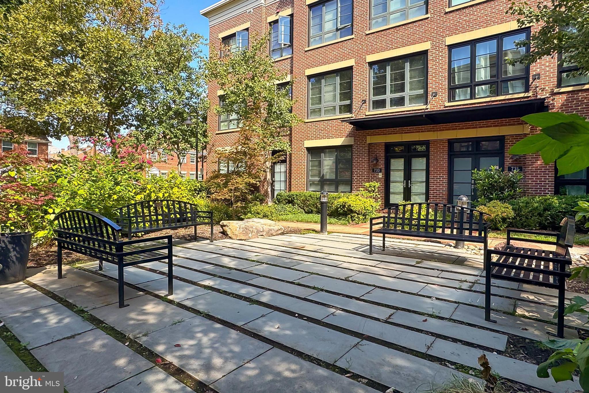 BRADDOCK LOFTS - Residential