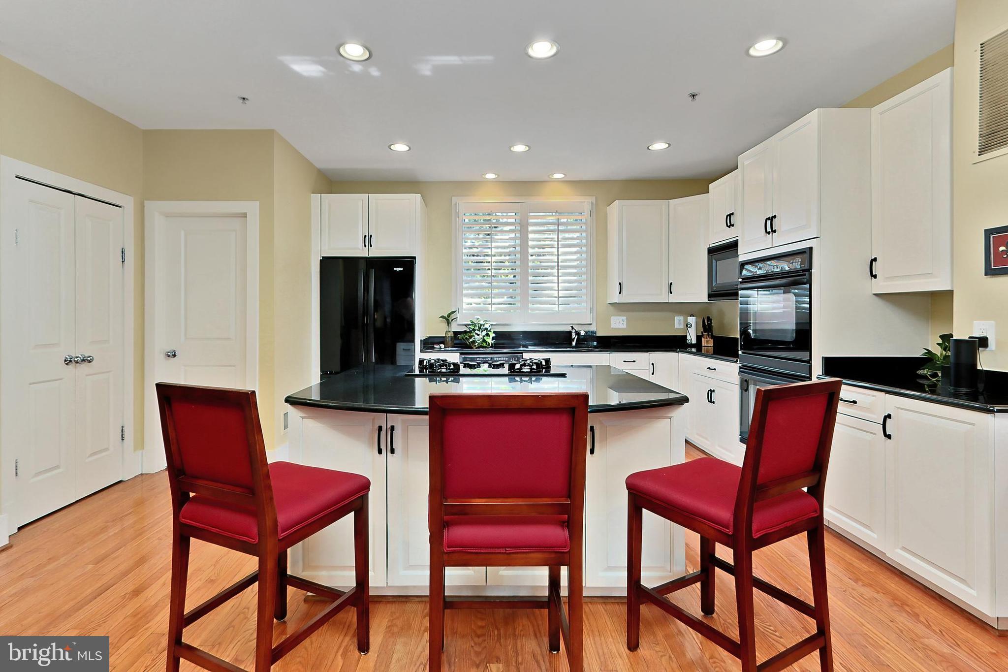 BRADDOCK LOFTS - Residential