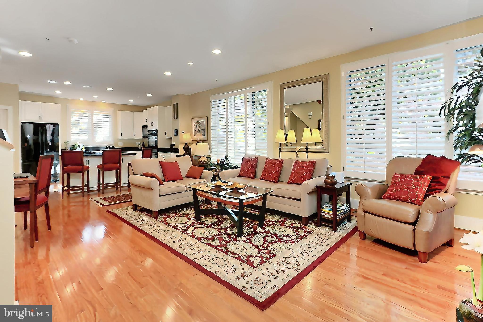 BRADDOCK LOFTS - Residential