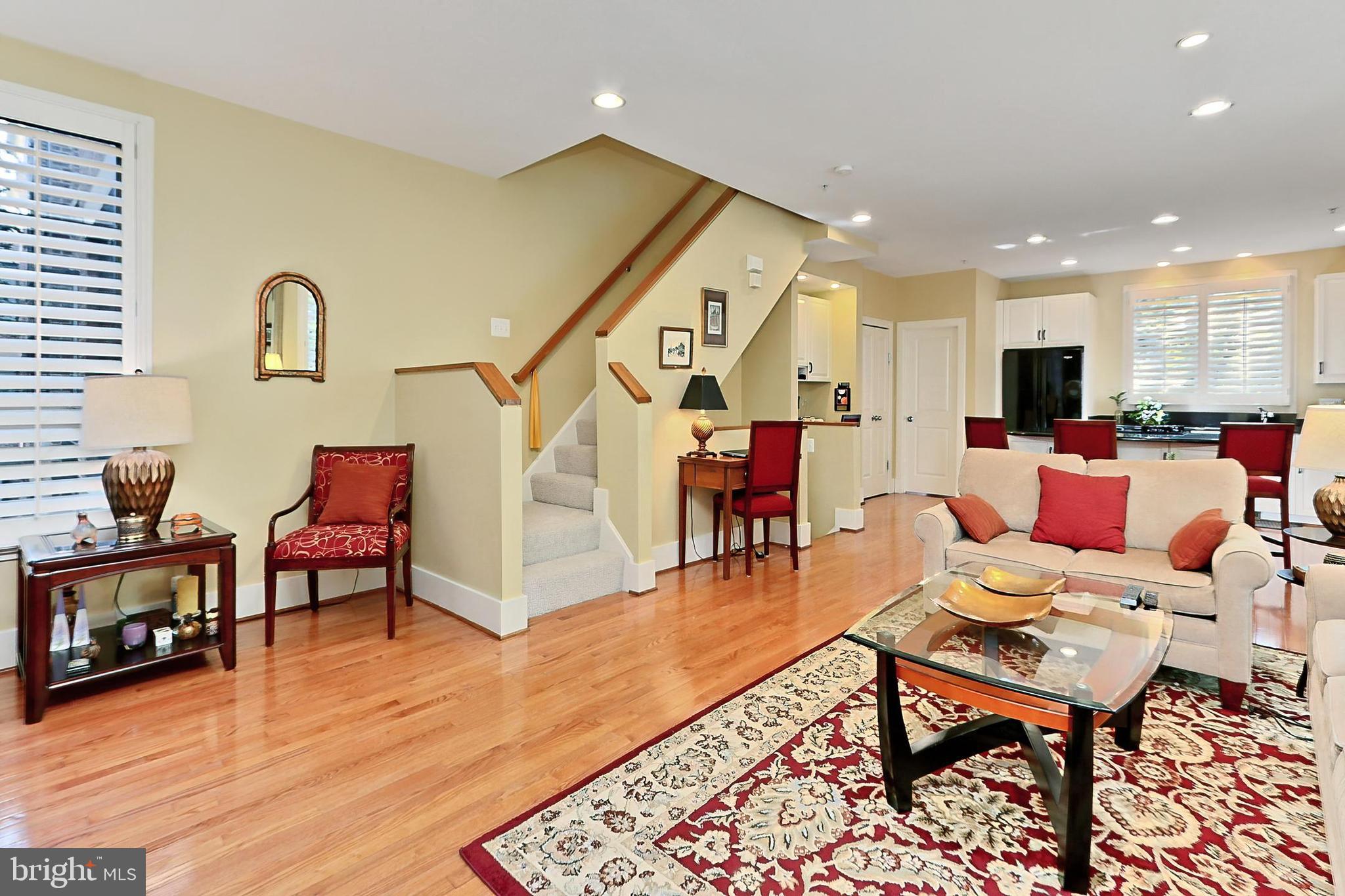 BRADDOCK LOFTS - Residential