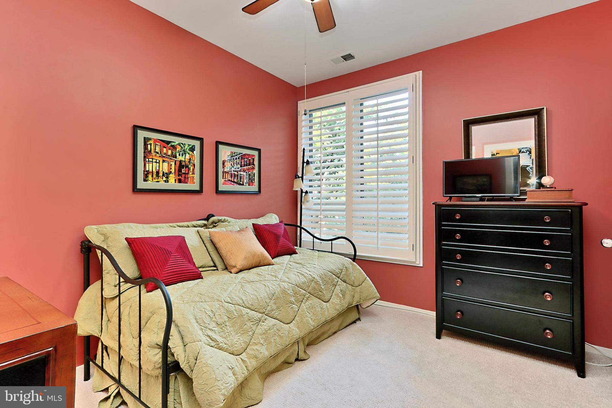 BRADDOCK LOFTS - Residential