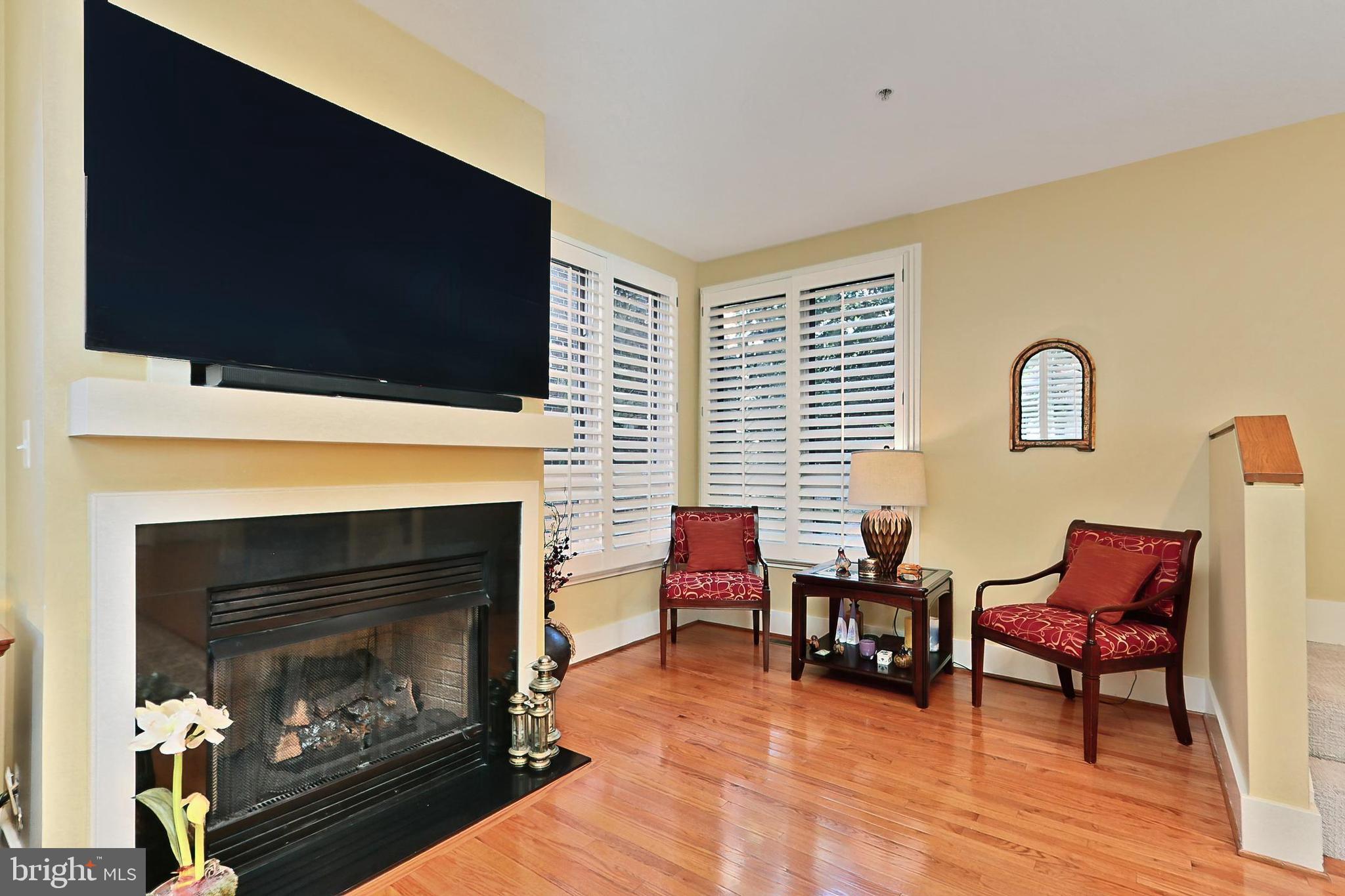 BRADDOCK LOFTS - Residential