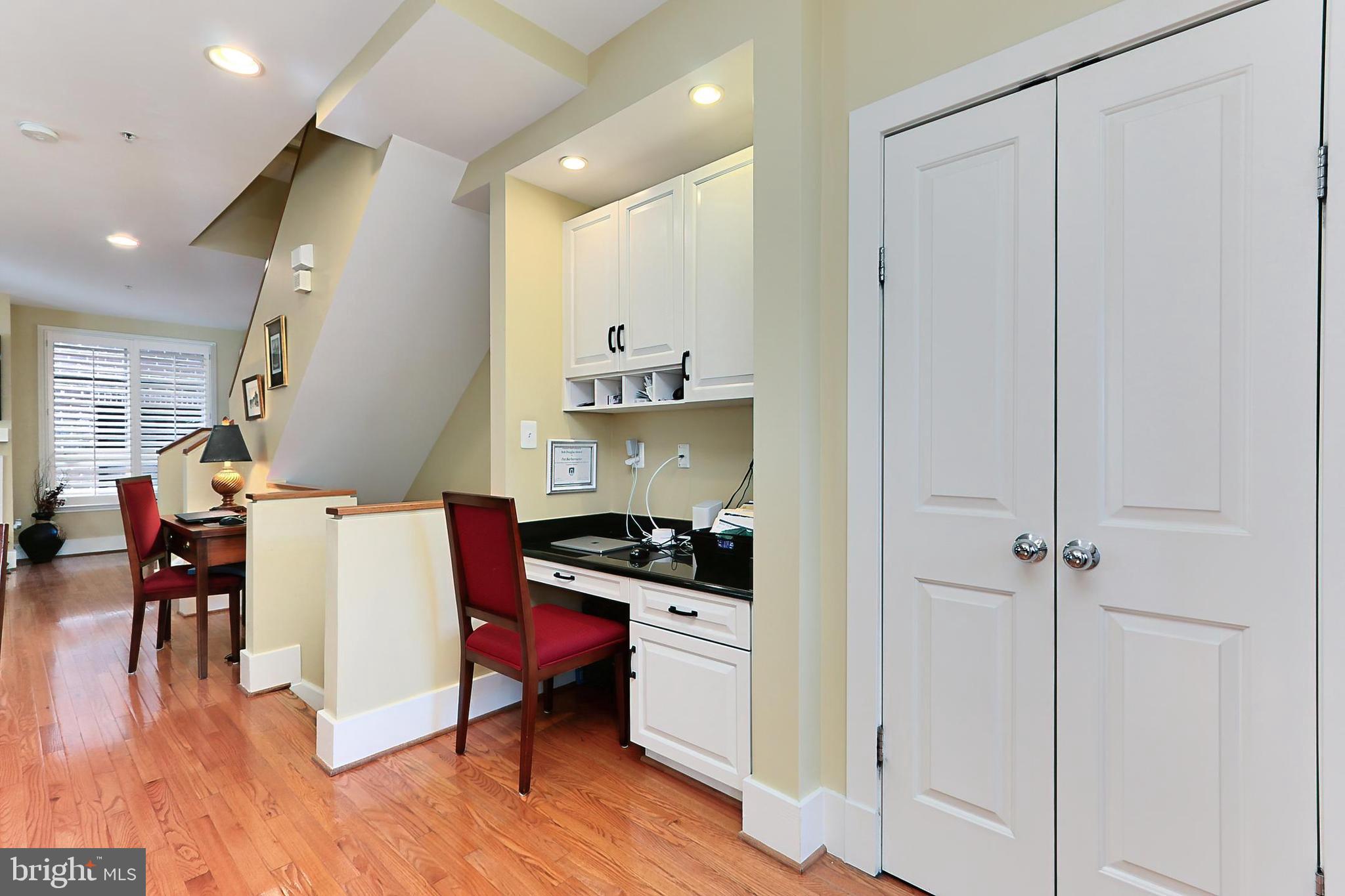 BRADDOCK LOFTS - Residential