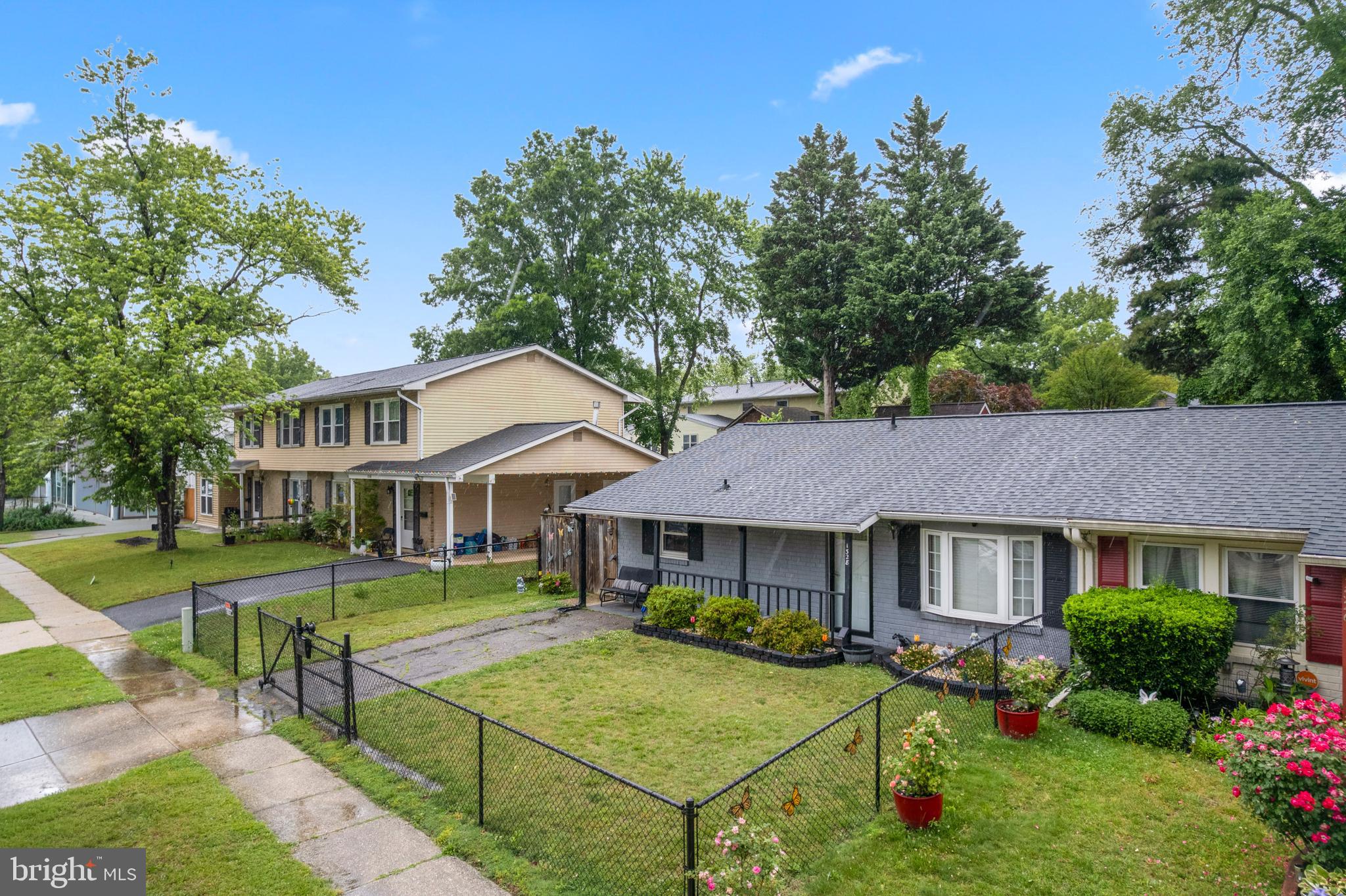 MAPLE RIDGE - Residential