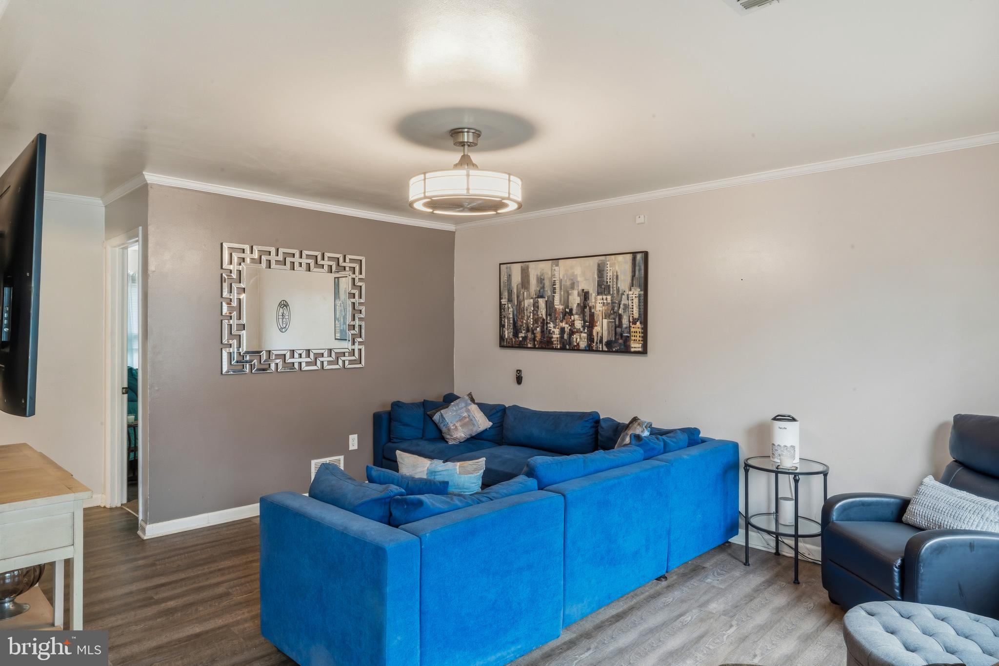 MAPLE RIDGE - Residential