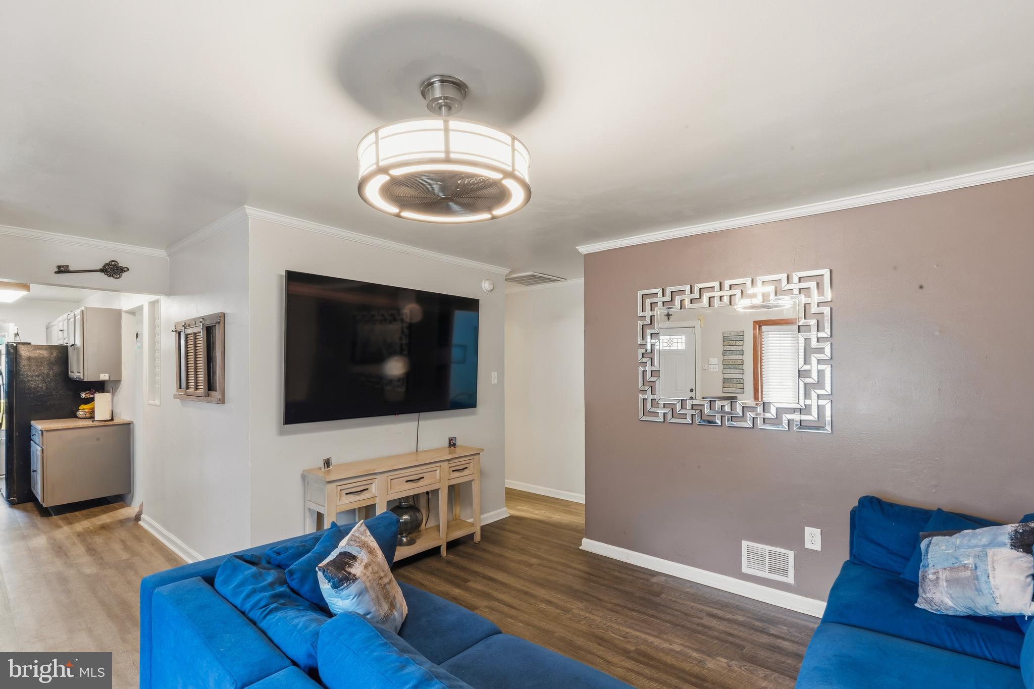 MAPLE RIDGE - Residential
