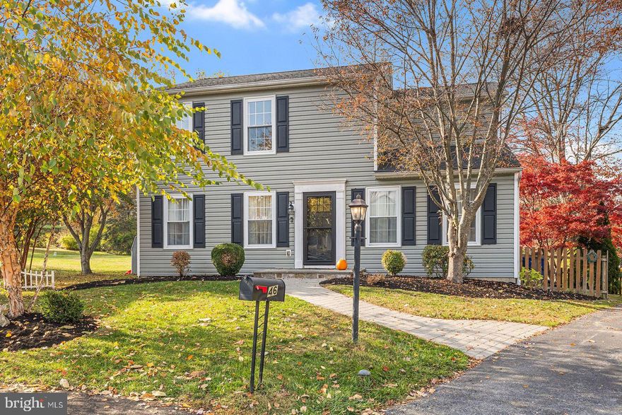 Tucked away on a quiet cul de sac in sought-after Downingtown School District, this beautifully updated 4 bedroom 1.5 bath home awaits its new owners. The main level has been completely transformed offering the modern, open-concept living today's buyers are looking for. Step inside where you'll instantly be drawn to the striking, neutral colored hardwood floors and crisp, fresh paint. Continue into the expanded family room where stylish shiplap walls create a warm and inviting space ideal for gatherings with family and friends. The open concept flows into the dining area where the double windows are framed with richly colored millwork and eye-catching sconces. The gourmet kitchen is a absolute cook's dream featuring ceiling-height soft-close cabinets, energy-efficient appliances, an oversized island and striking quartz countertops with complementing brick-patterned backsplash. The space is further highlighted by exposed beams and floating shelves that bring texture and warmth to the space. Upstairs are four nicely sized bedrooms. The primary adjoins the hall bath and the secondary rooms include accent walls for an inviting, designer look. Step outside where the spacious back deck overlooks an expansive yard that adjoins open space. The setting is ideal for outdoor dining and entertaining. Additionally, the location offers endless opportunities for recreation and connection as it's just a short walk to the community rec center, inground pool, playground, tennis  and  basketball courts. Centrally located and in close proximity to major highways, restaurants, shopping and more, 46 Suffolk is a home where style, comfort and everyday convenience come together seamlessly. Schedule your showing today!