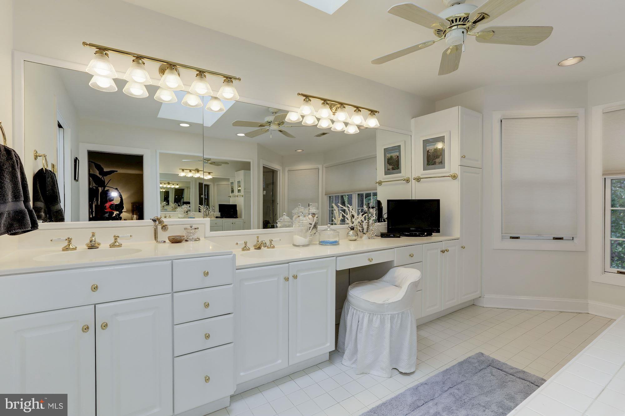 EASTPORT - Residential