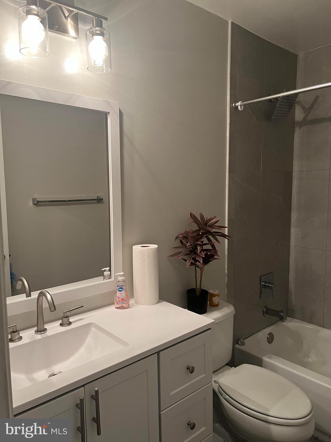 OAK CREEK CLUB GOLF COURSE - Residential