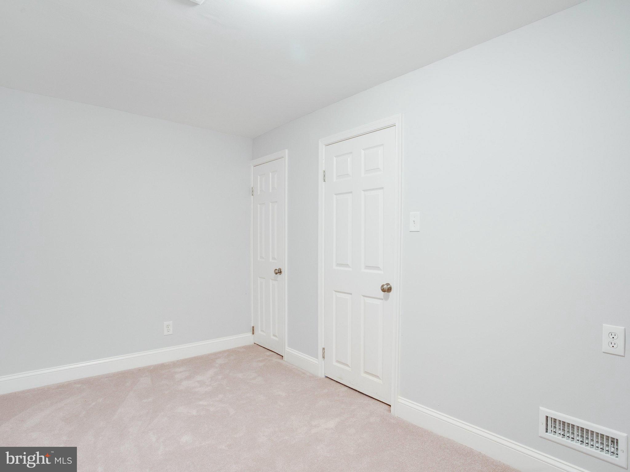 LAUREL GARDENS - Residential