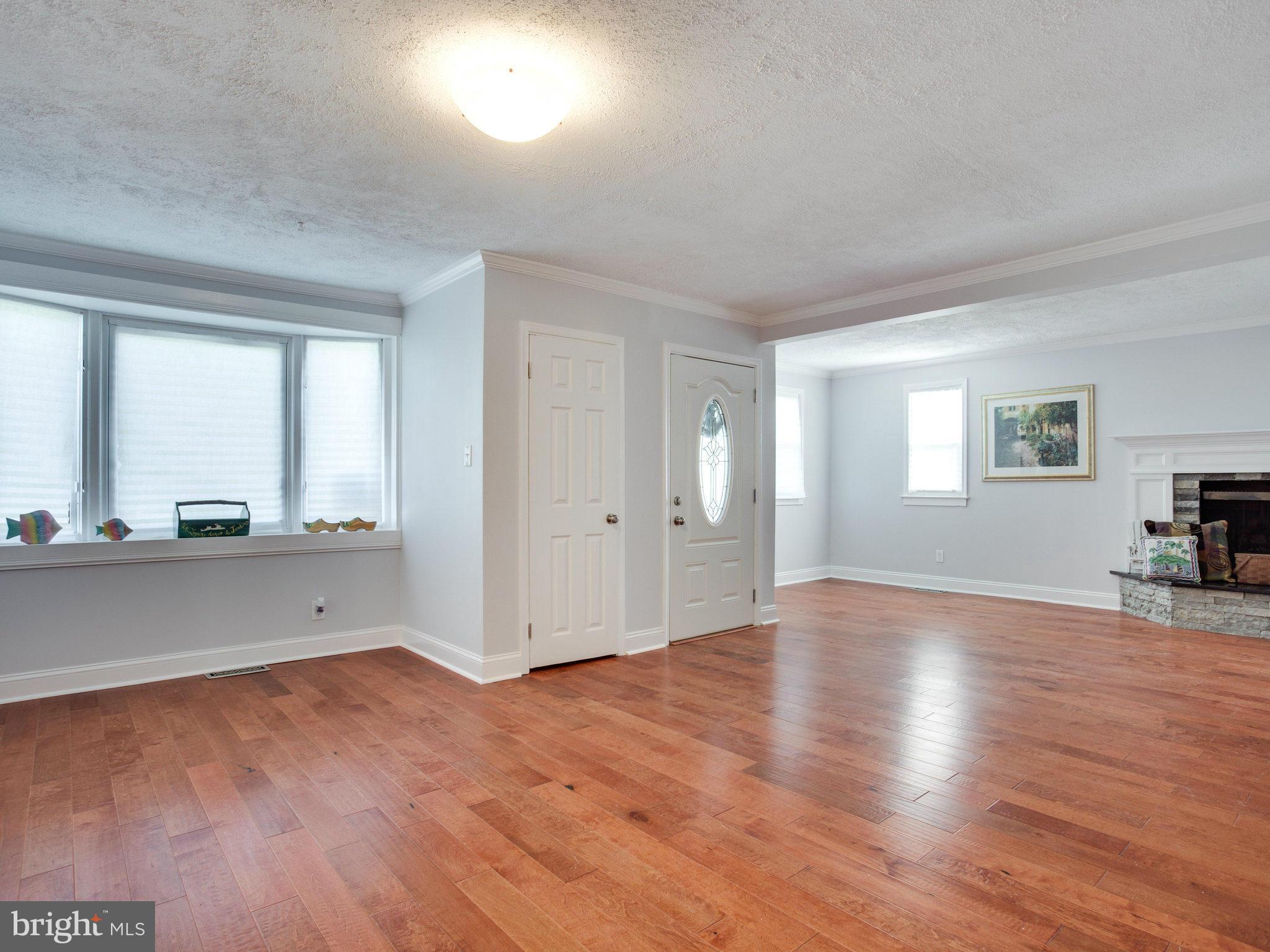 LAUREL GARDENS - Residential