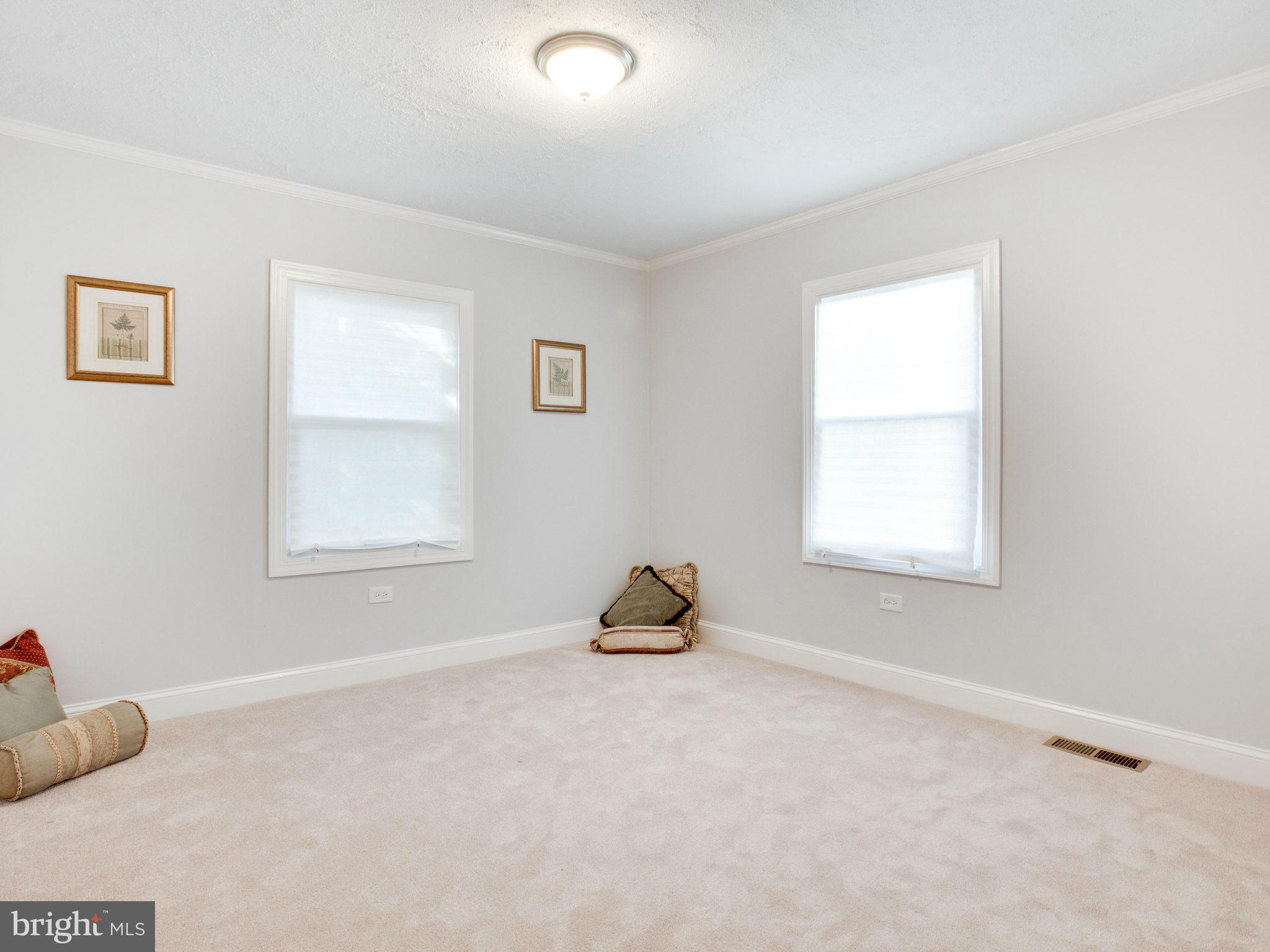 LAUREL GARDENS - Residential