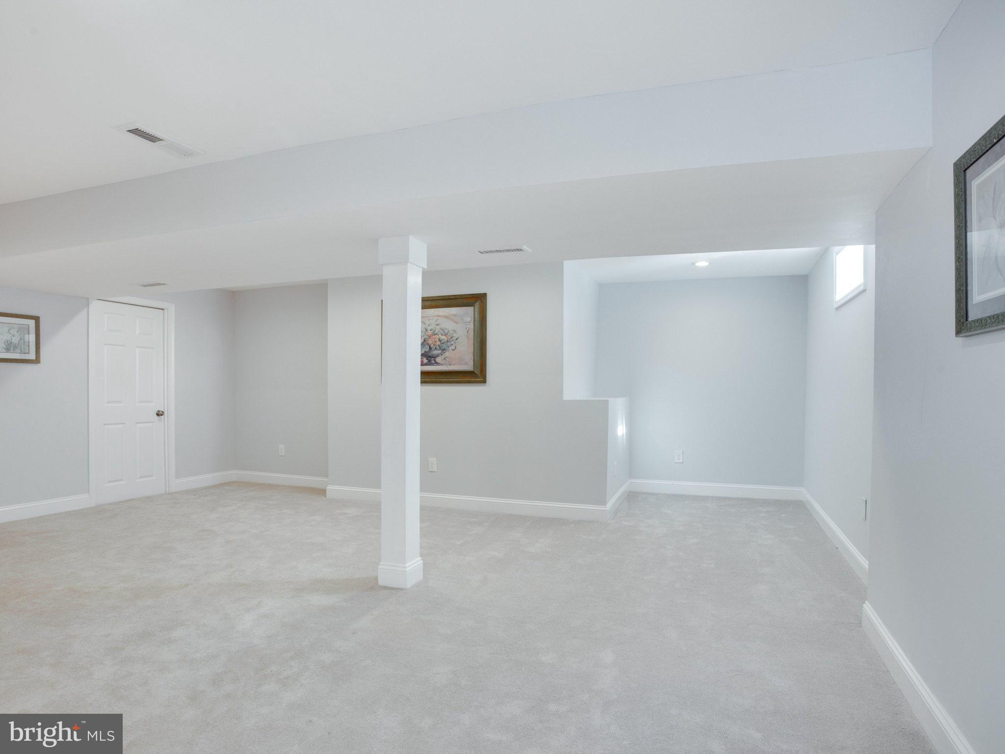 LAUREL GARDENS - Residential