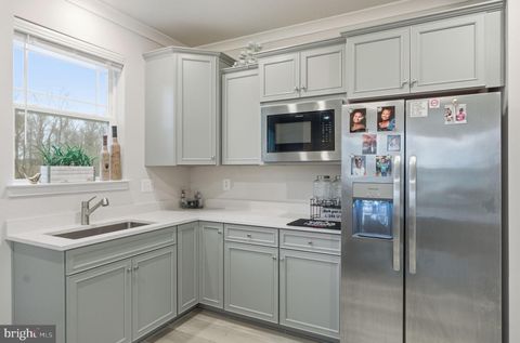 Tiny photo for 11101 Applecross Court, WHITE PLAINS, MD 20695 (MLS # MDCH2055260)