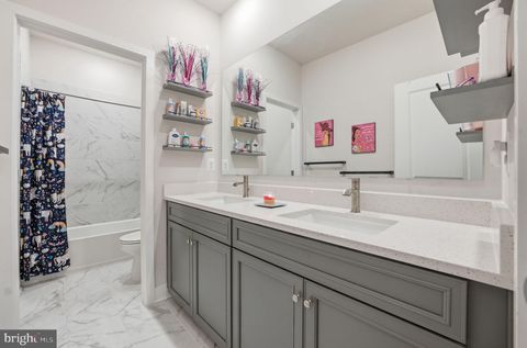 Tiny photo for 11101 Applecross Court, WHITE PLAINS, MD 20695 (MLS # MDCH2055260)