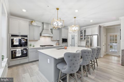 Tiny photo for 11101 Applecross Court, WHITE PLAINS, MD 20695 (MLS # MDCH2055260)