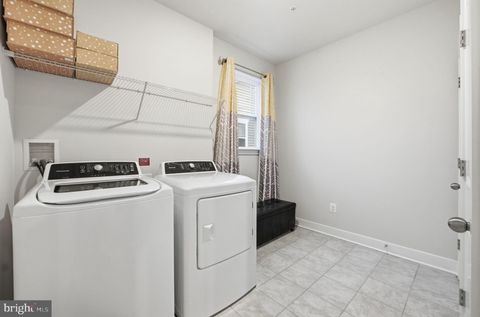 Tiny photo for 11101 Applecross Court, WHITE PLAINS, MD 20695 (MLS # MDCH2055260)