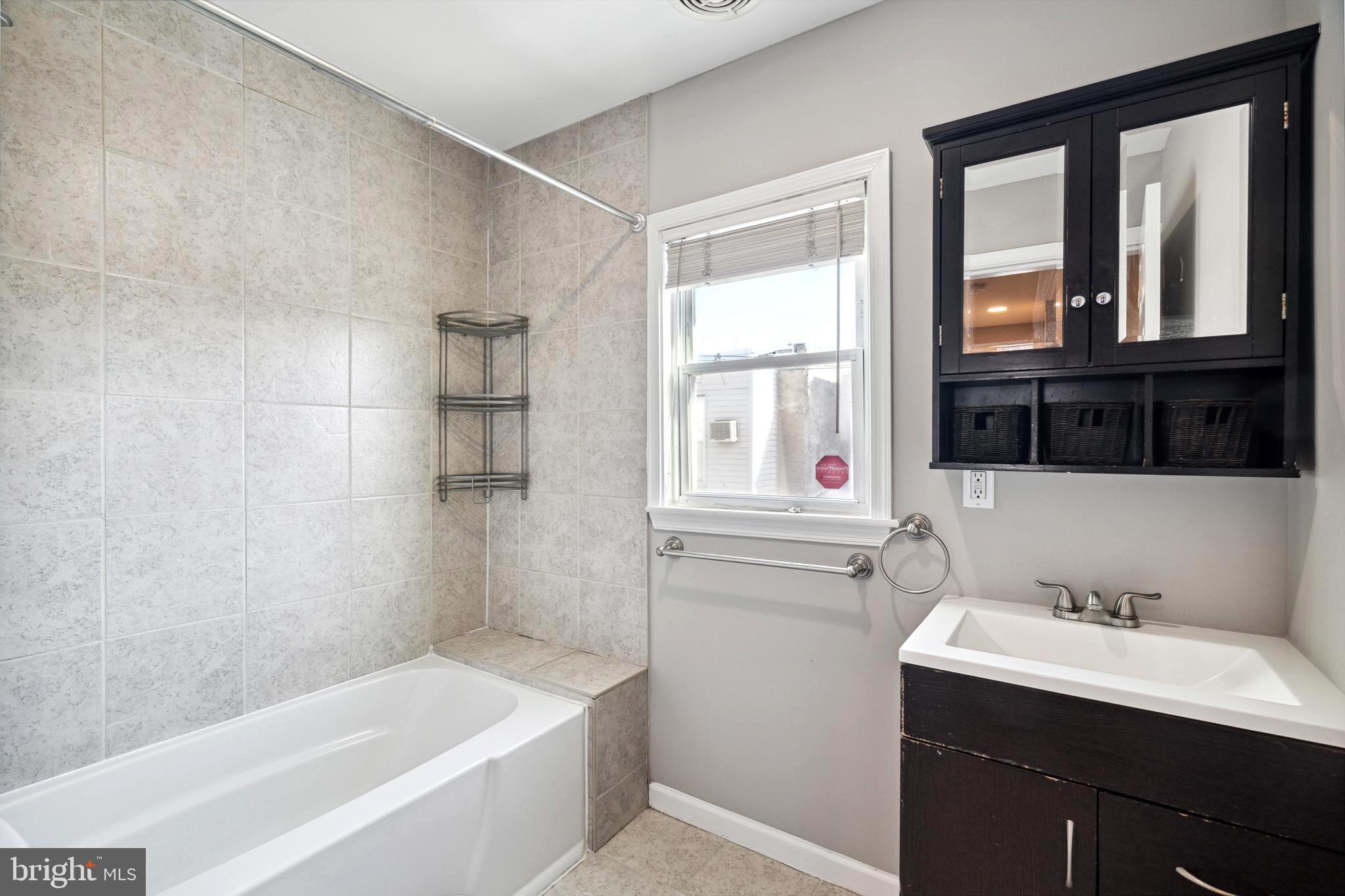 PHILADELPHIA (SOUTH) - Residential Lease