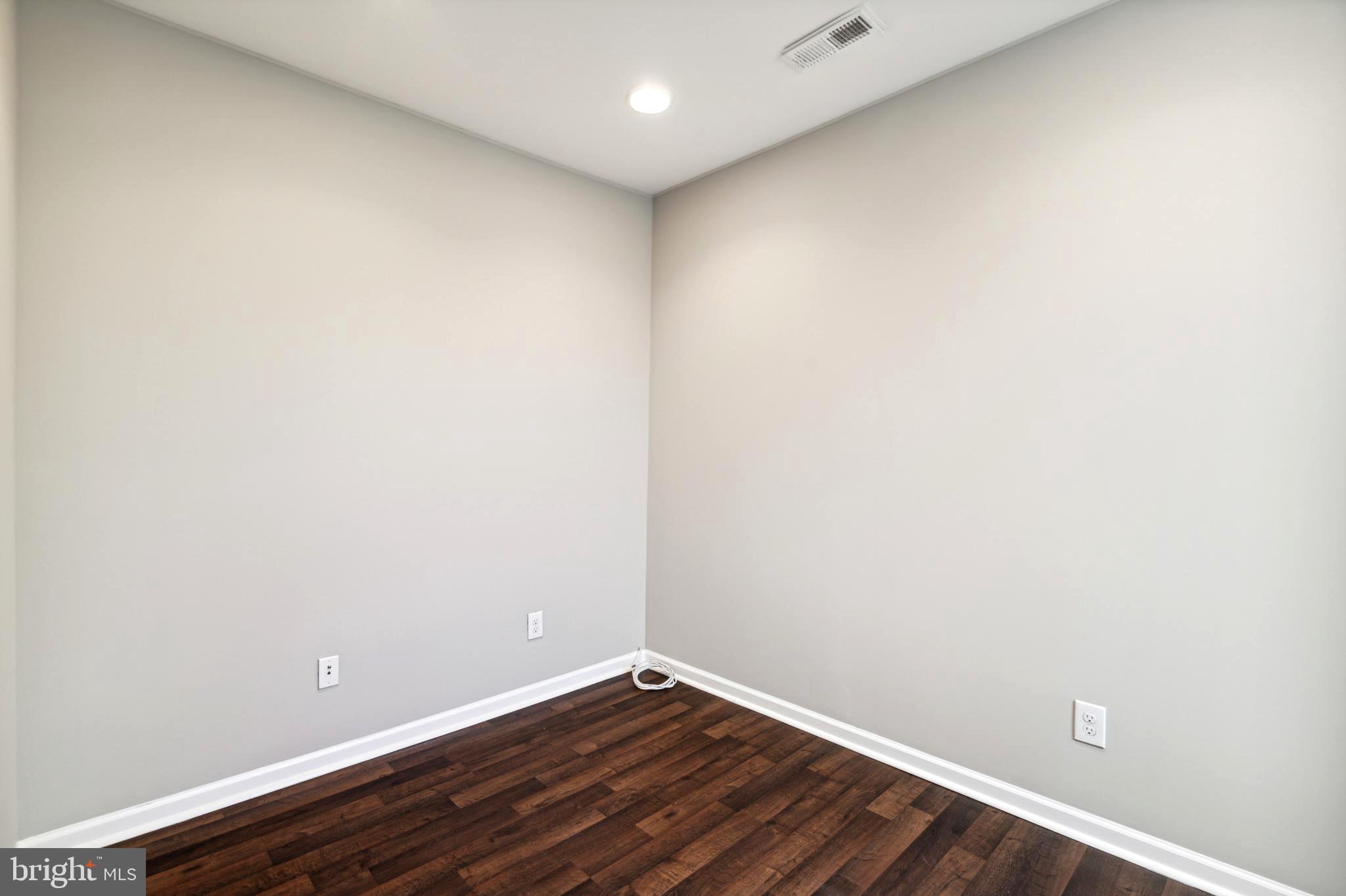 PHILADELPHIA (SOUTH) - Residential Lease