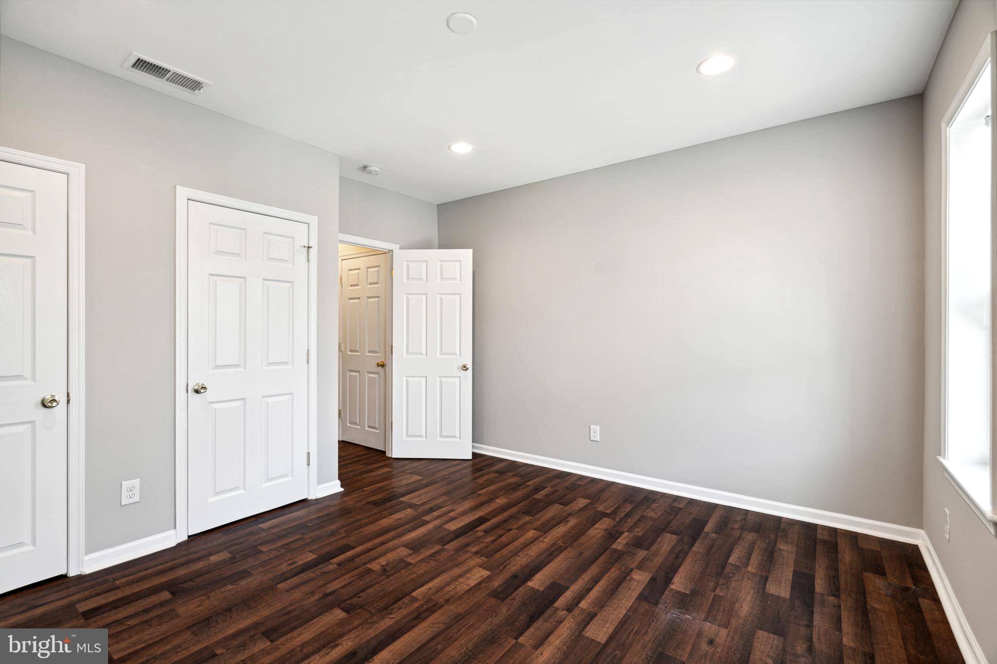 PHILADELPHIA (SOUTH) - Residential Lease