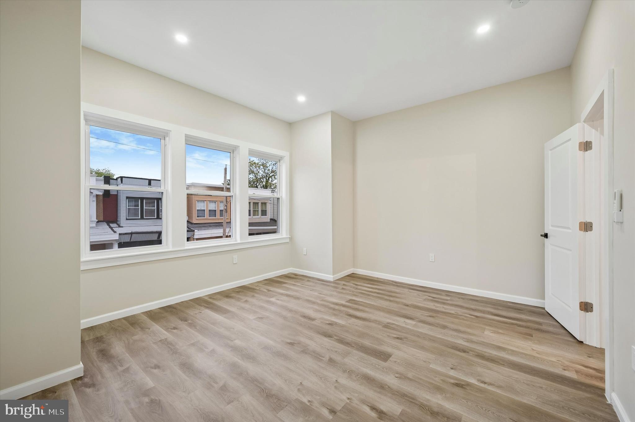 COBBS CREEK - Residential