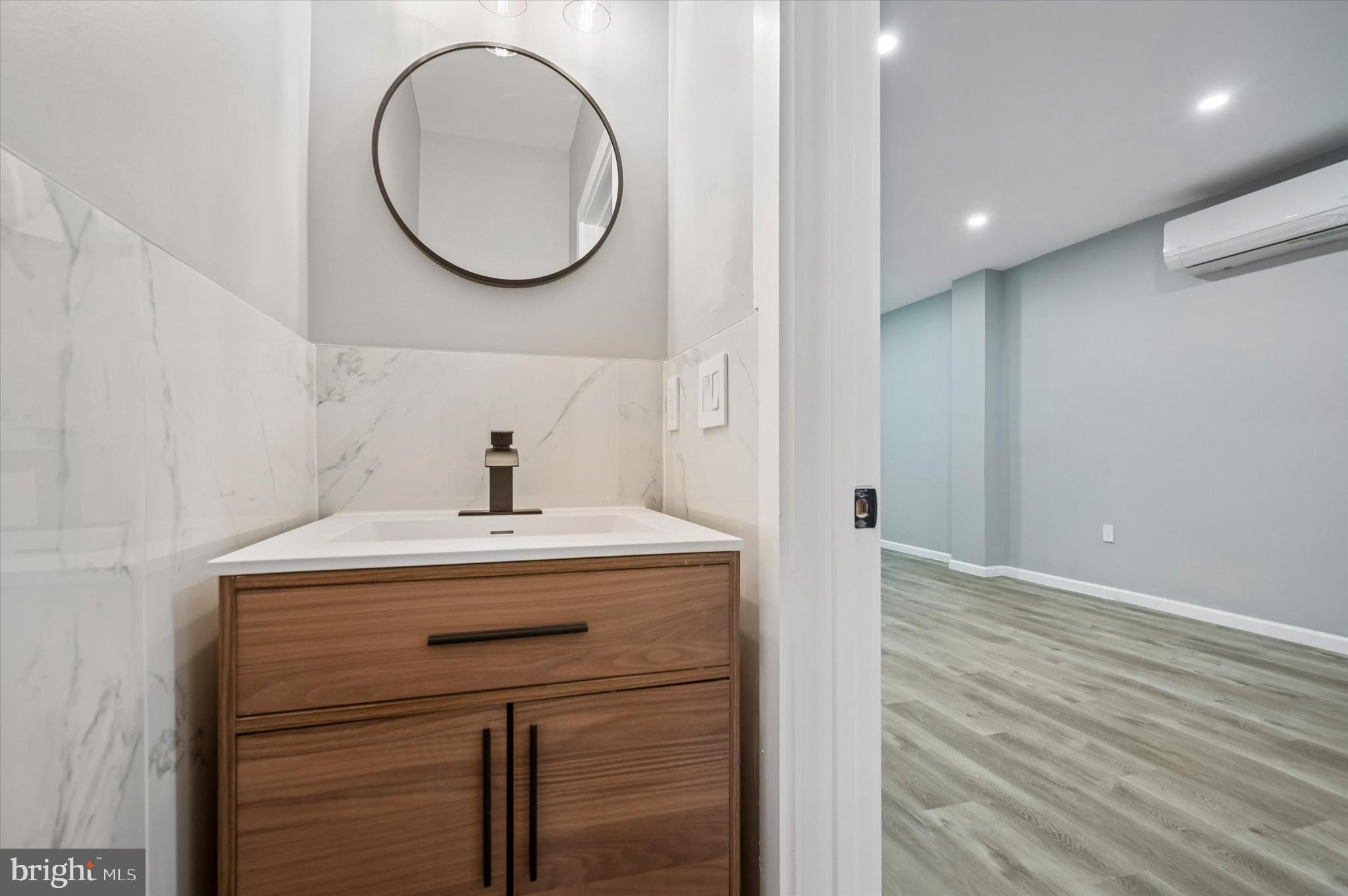 COBBS CREEK - Residential