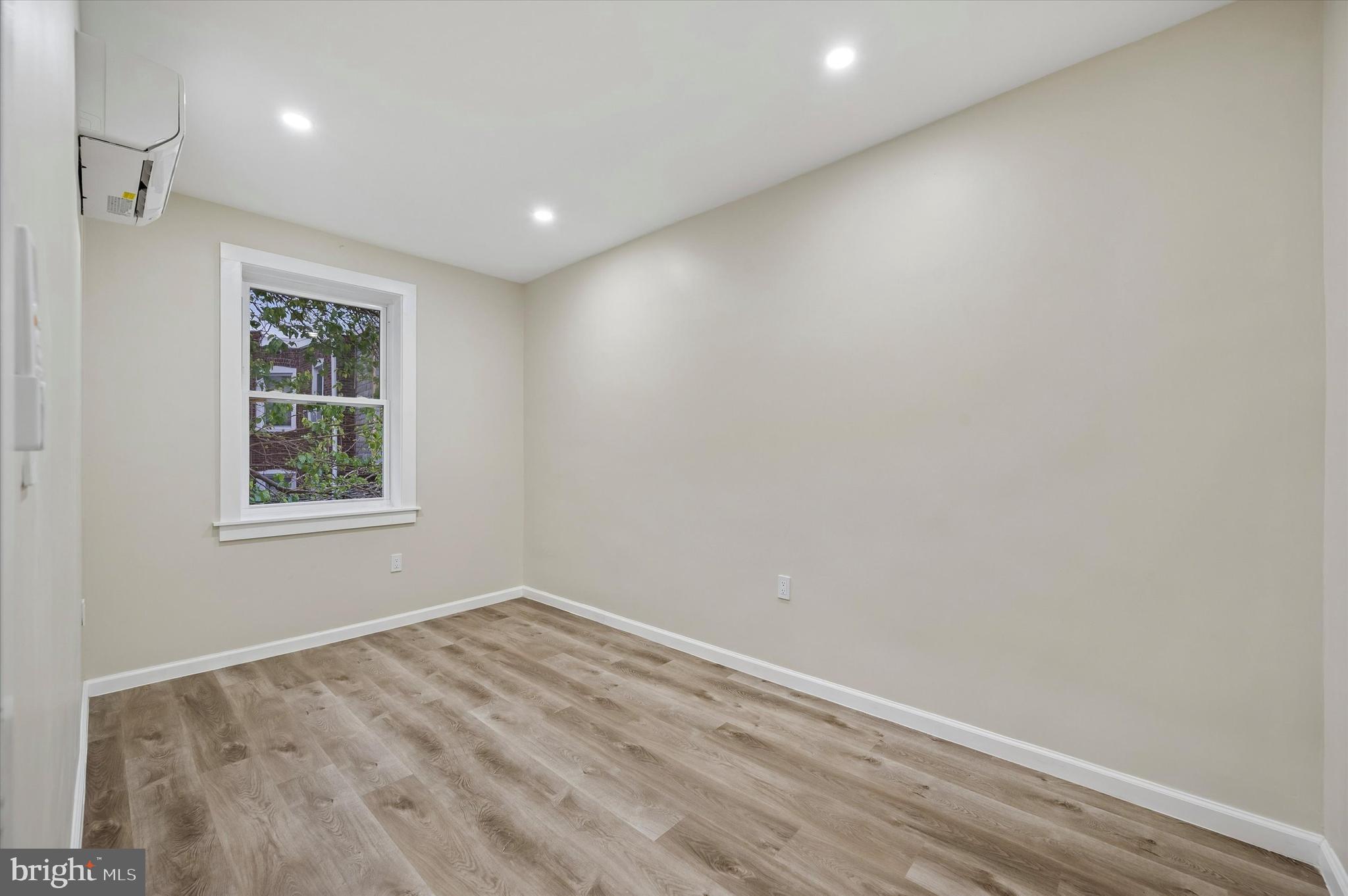 COBBS CREEK - Residential
