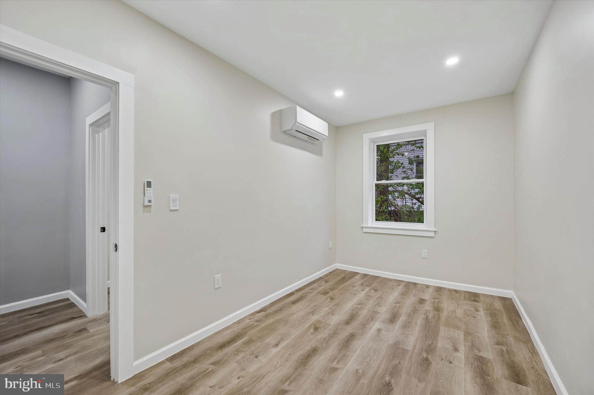 COBBS CREEK - Residential