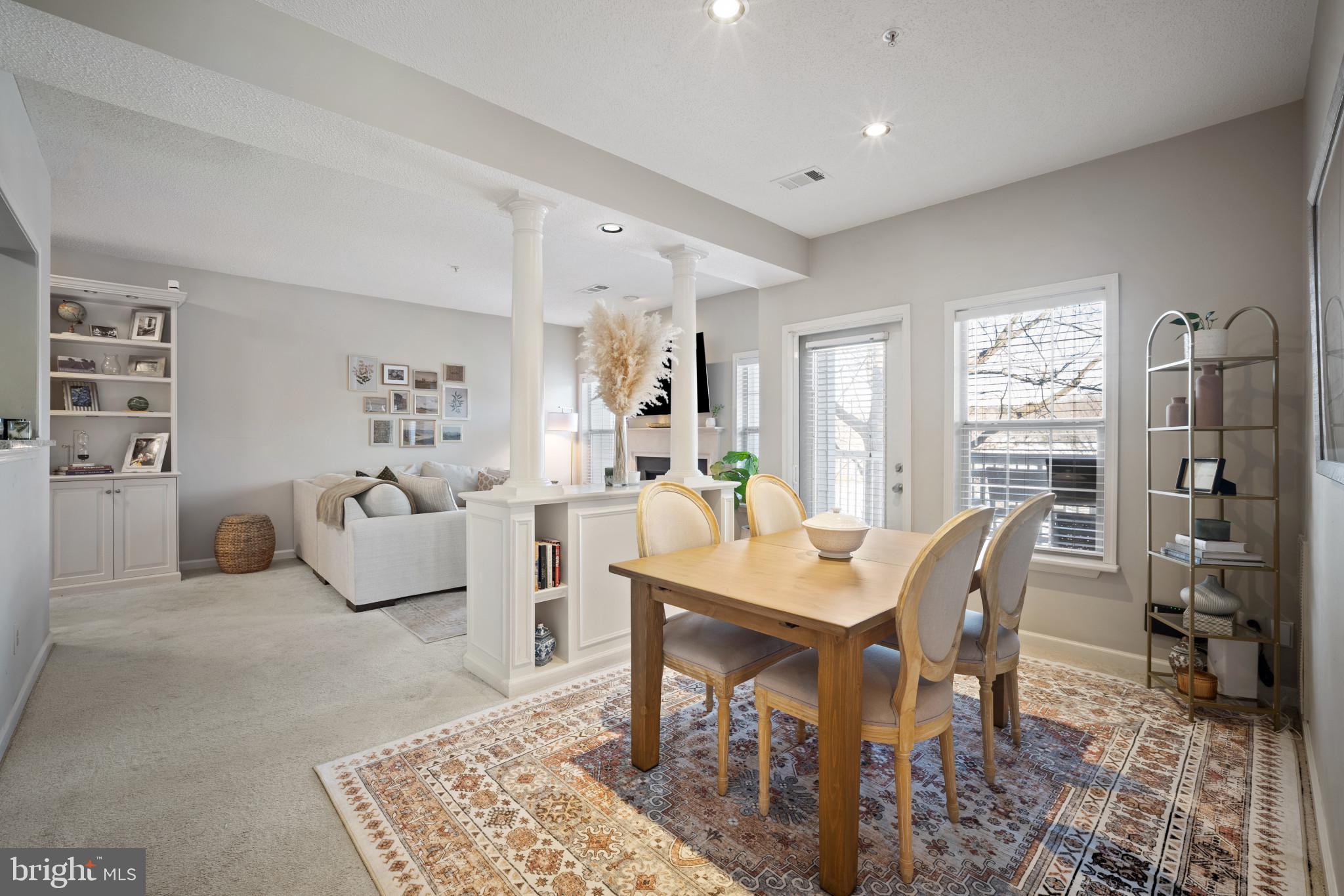 EDGEWATER AT TOWN CENTER - Residential