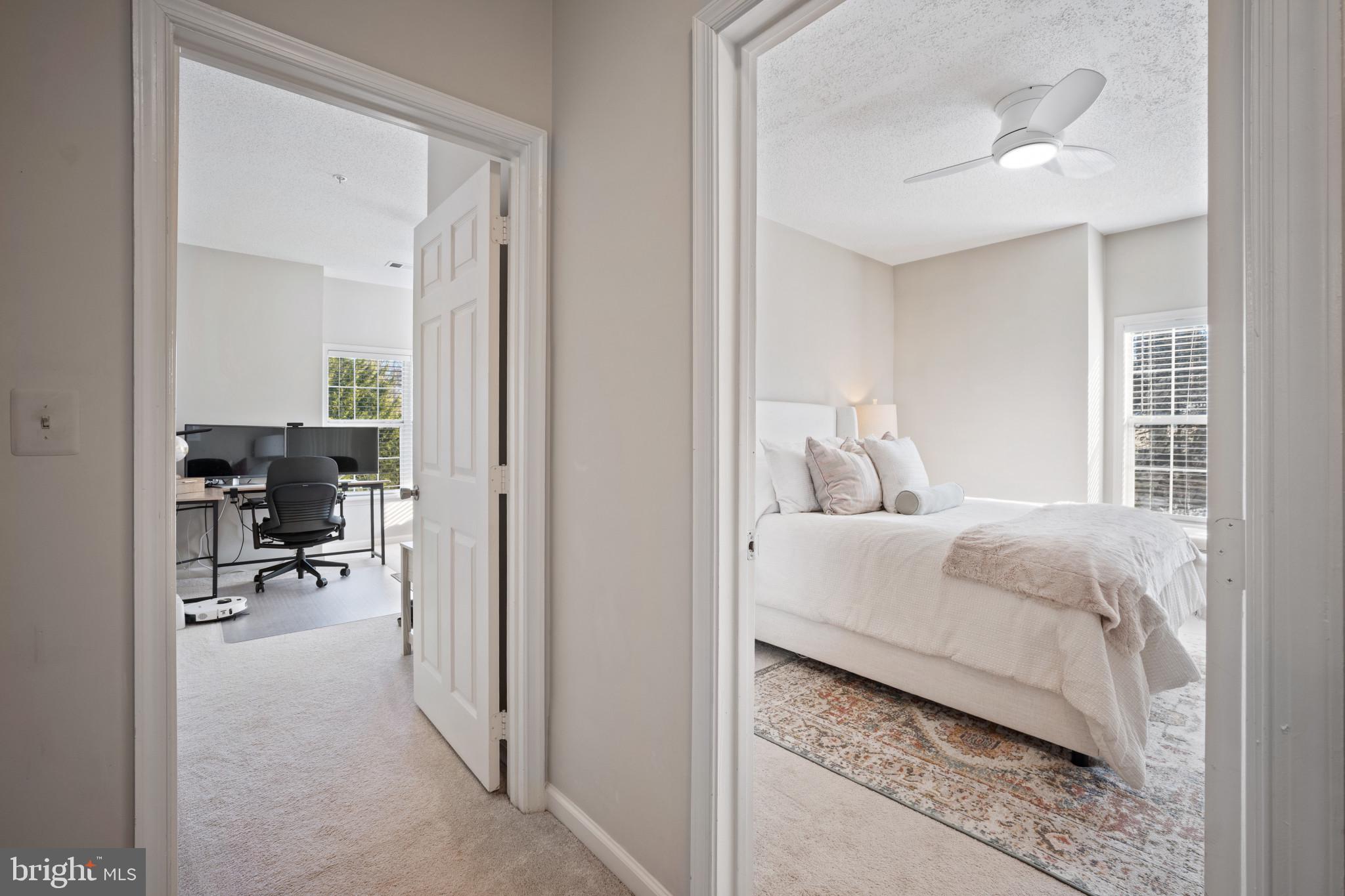 EDGEWATER AT TOWN CENTER - Residential