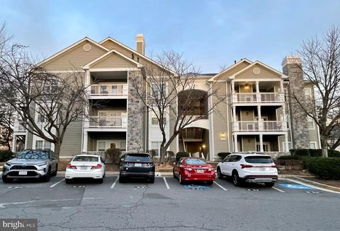 1724 LAKE SHORE CREST DRIVE 25 RESTON VA 20190