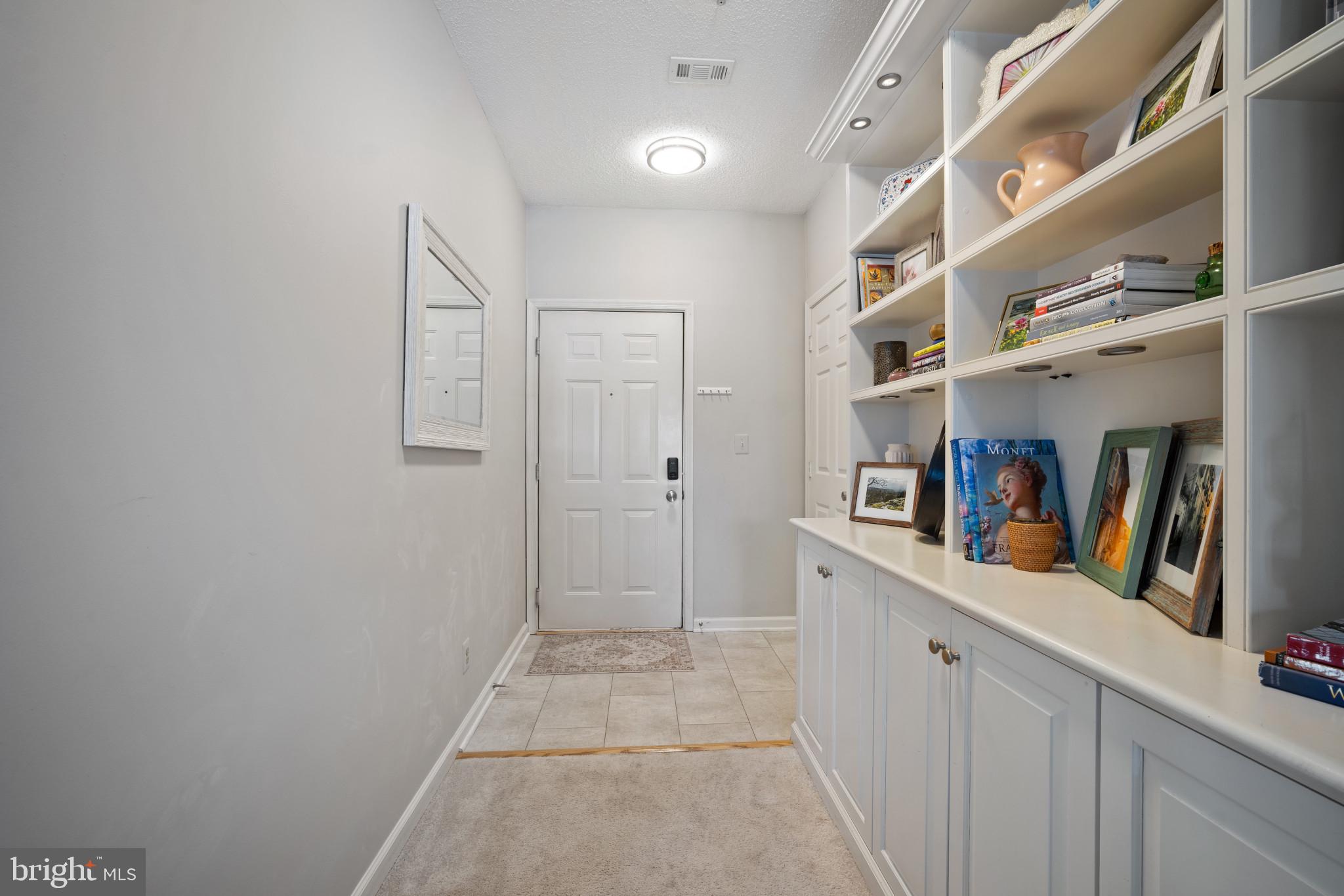 EDGEWATER AT TOWN CENTER - Residential