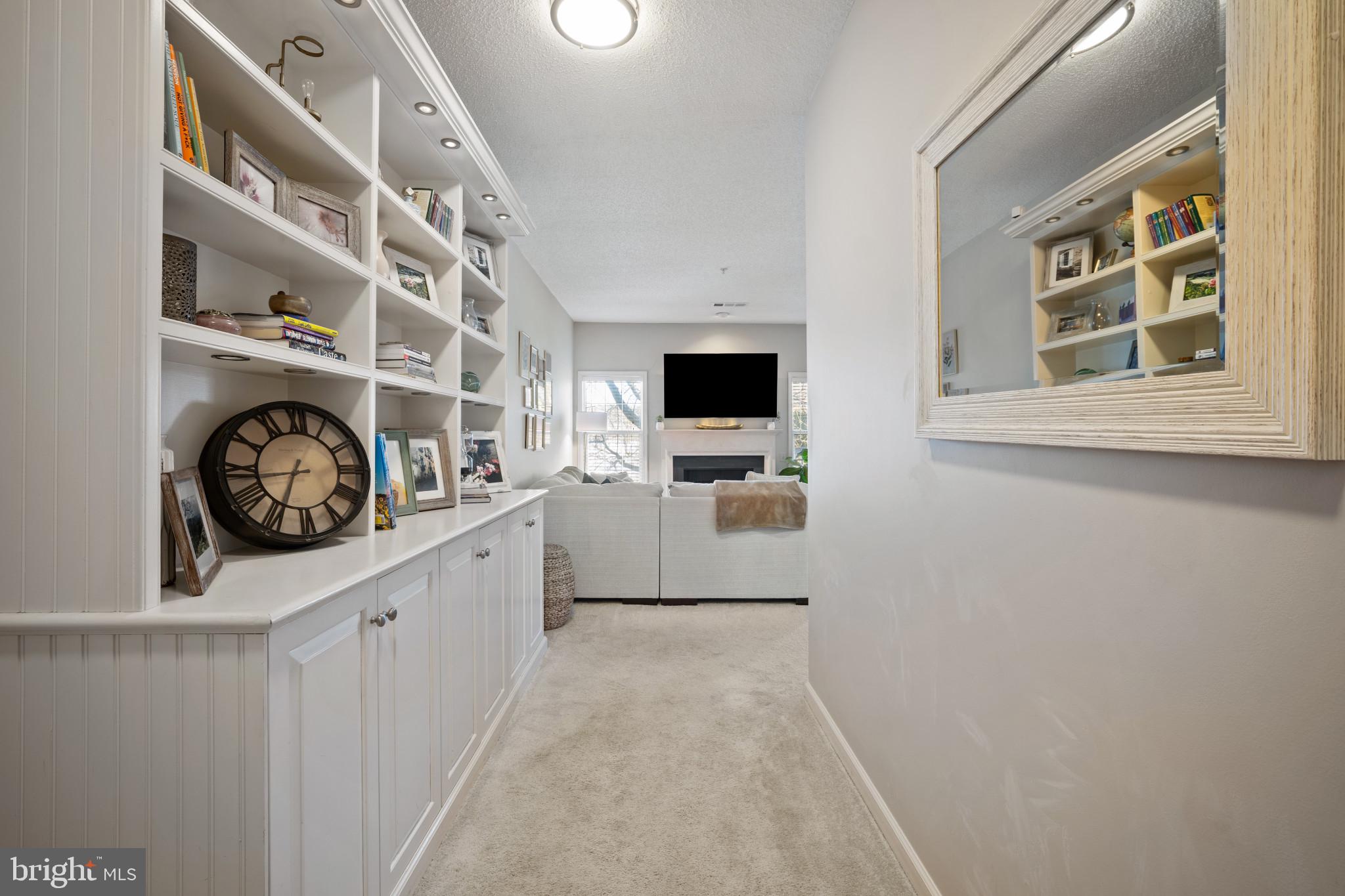 EDGEWATER AT TOWN CENTER - Residential