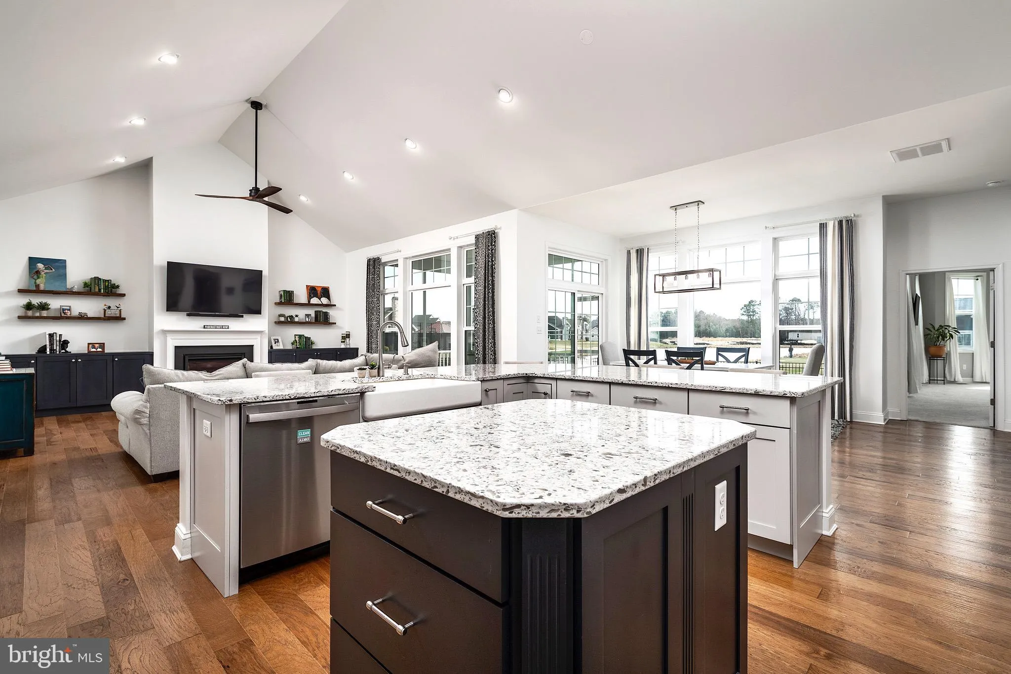 Harbeson, Delaware 19951, United States, 4 Bedrooms Bedrooms, ,5 BathroomsBathrooms,Residential,Active,94811