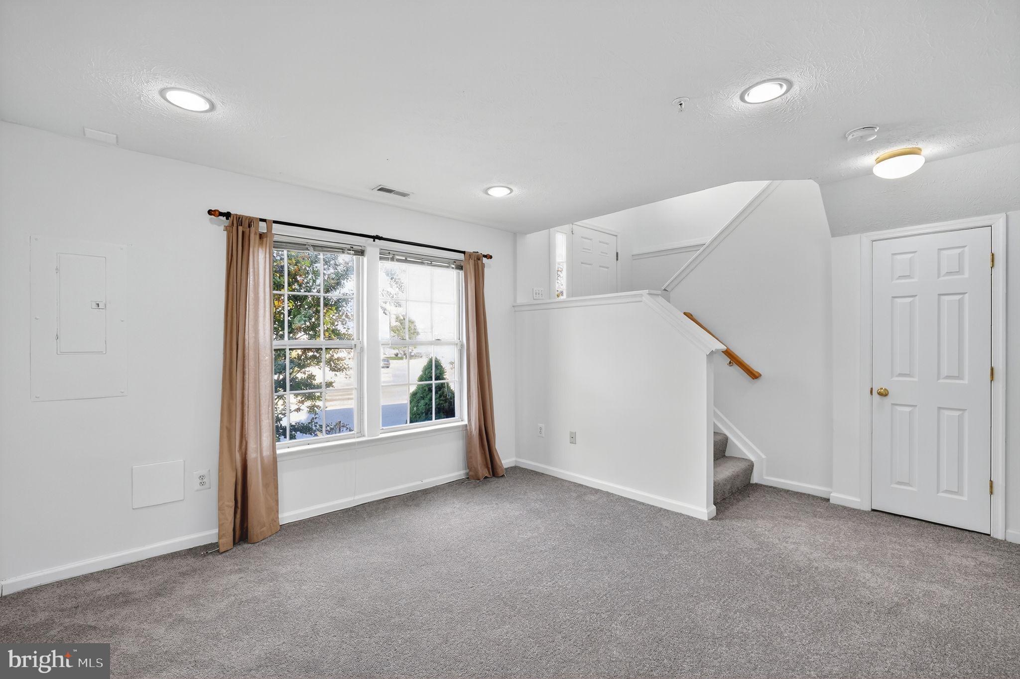 EATON SQUARE - Residential Lease