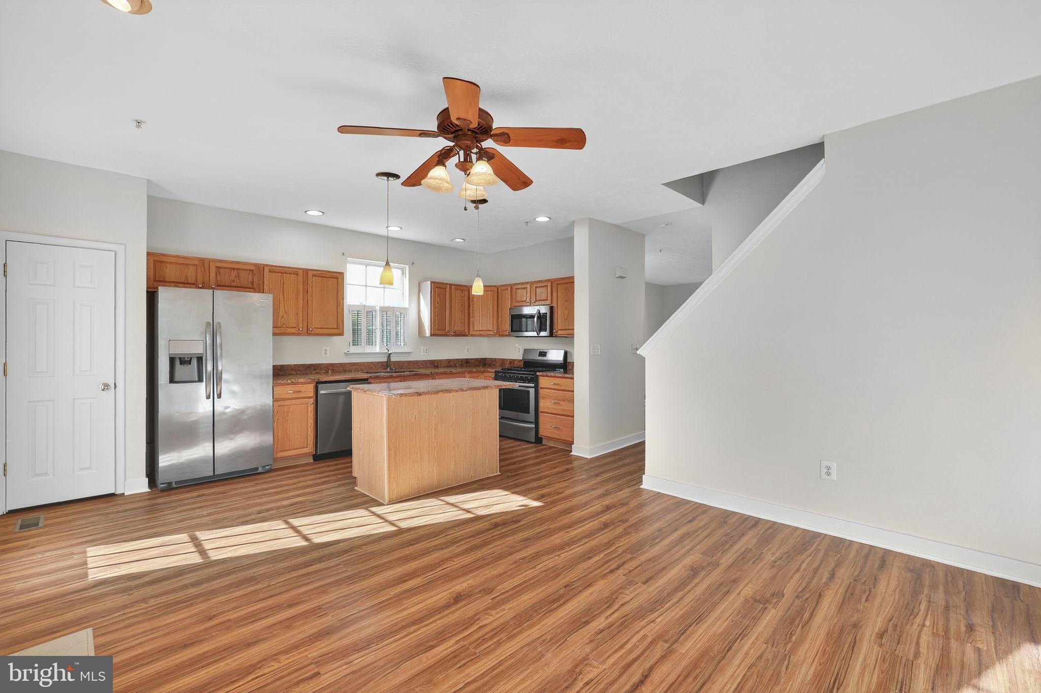 EATON SQUARE - Residential Lease