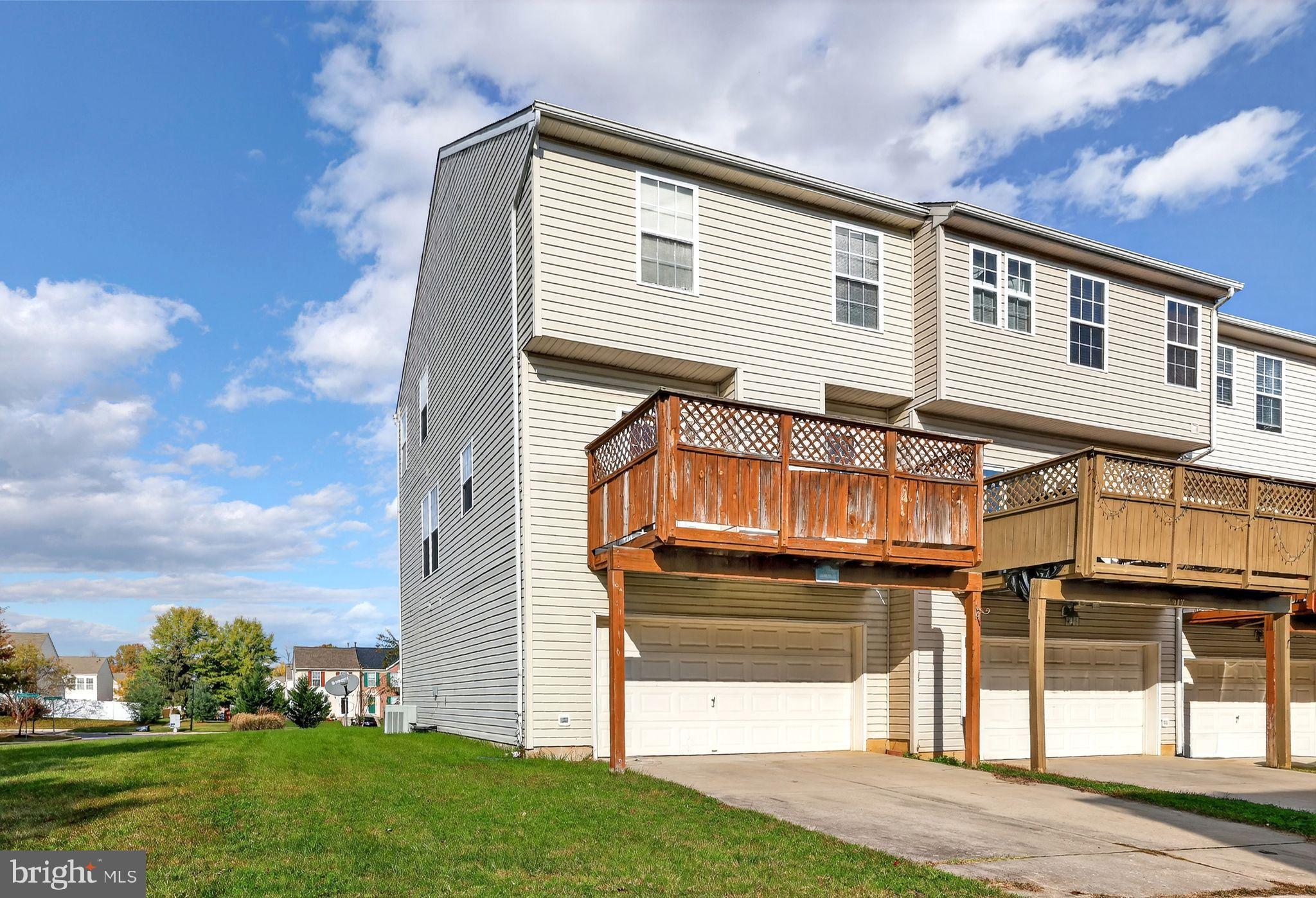 EATON SQUARE - Residential Lease