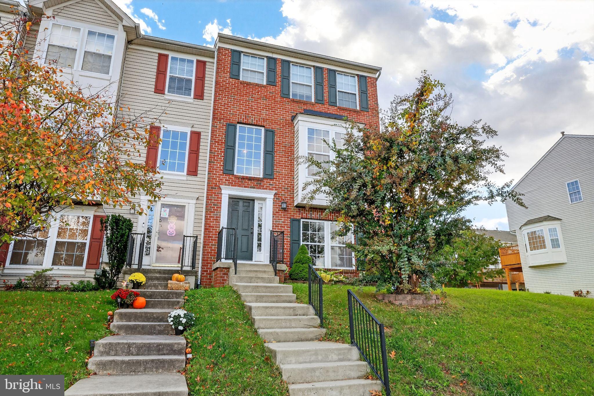 EATON SQUARE - Residential Lease